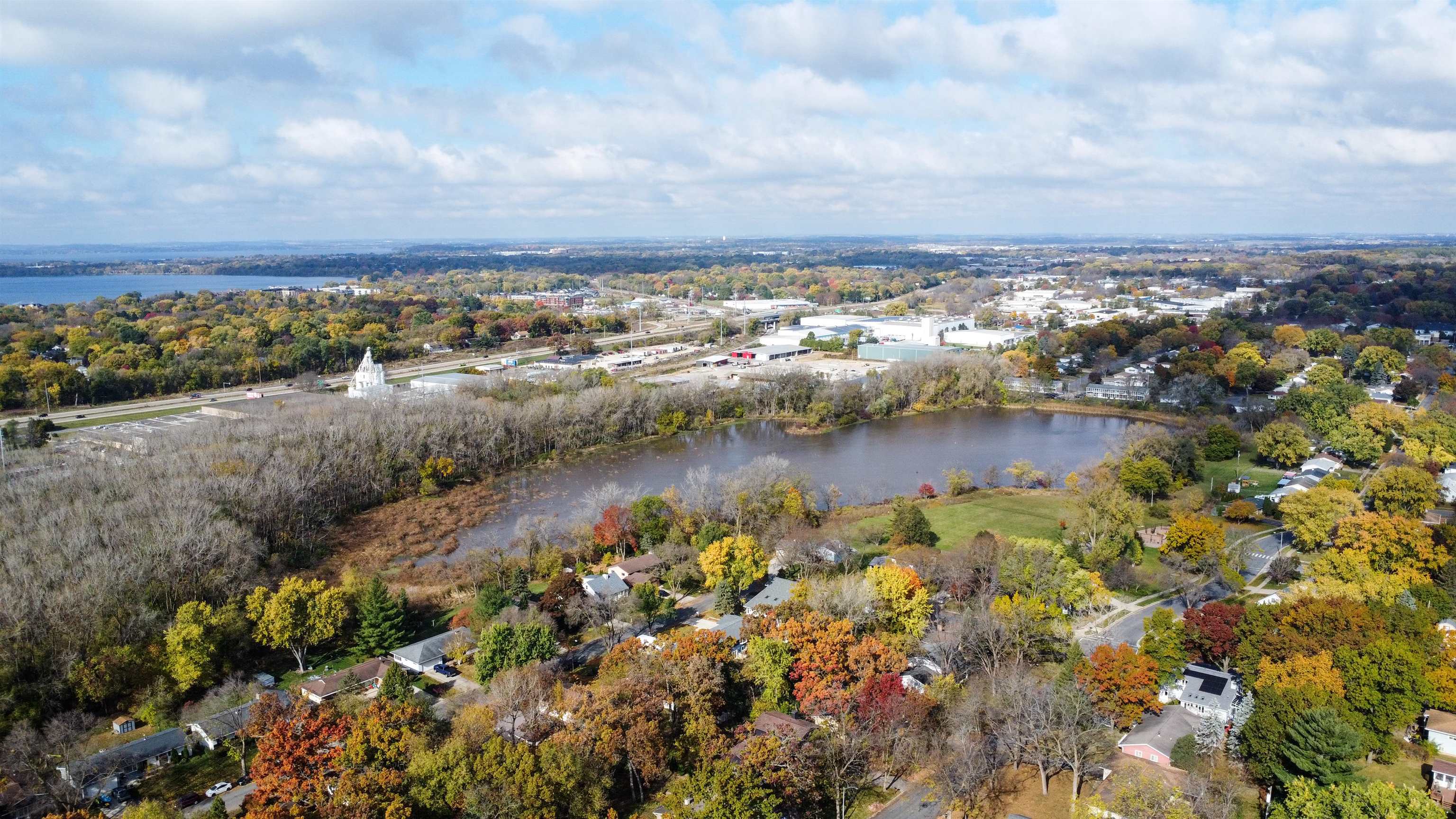 1618 Angel Crest Way