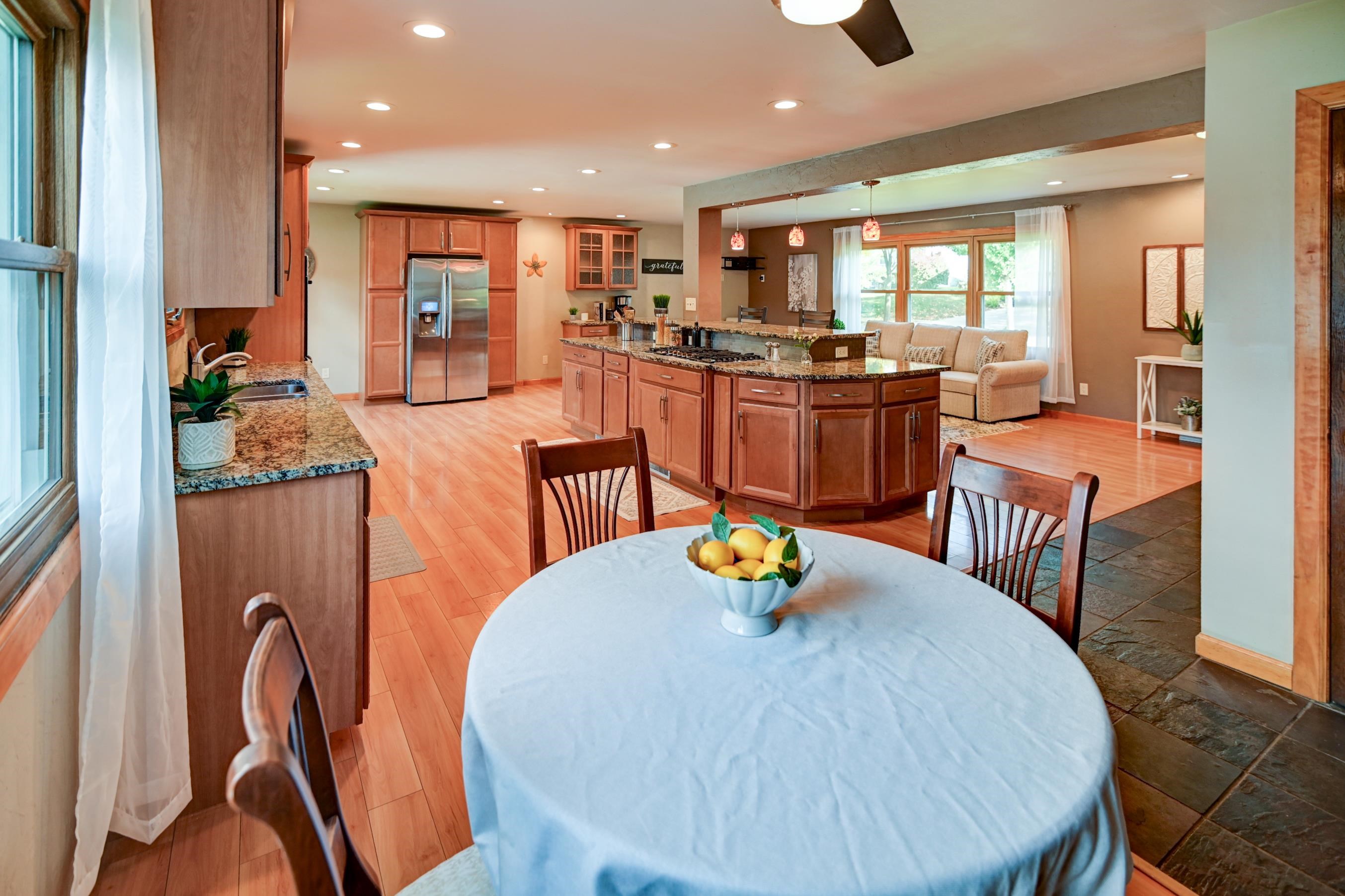 1618 Angel Crest Way