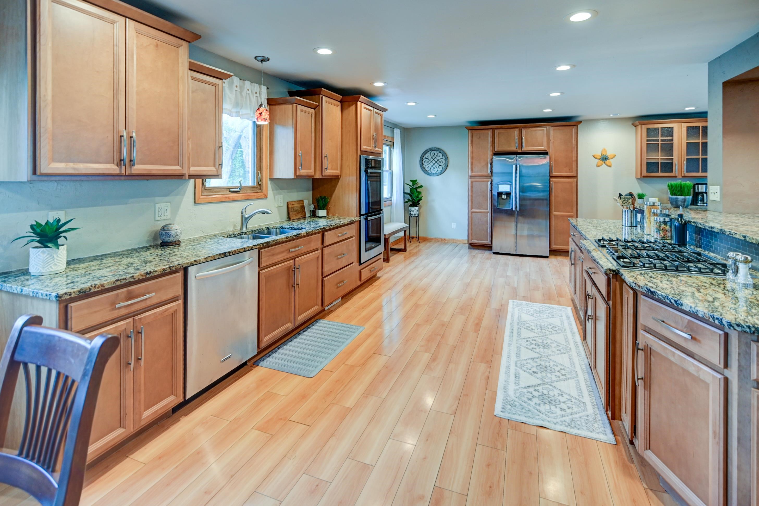 1618 Angel Crest Way