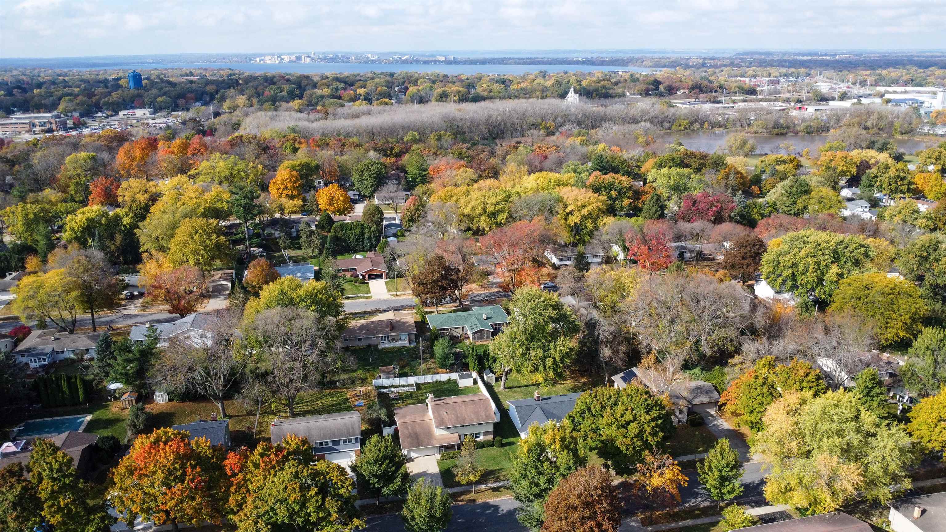 1618 Angel Crest Way