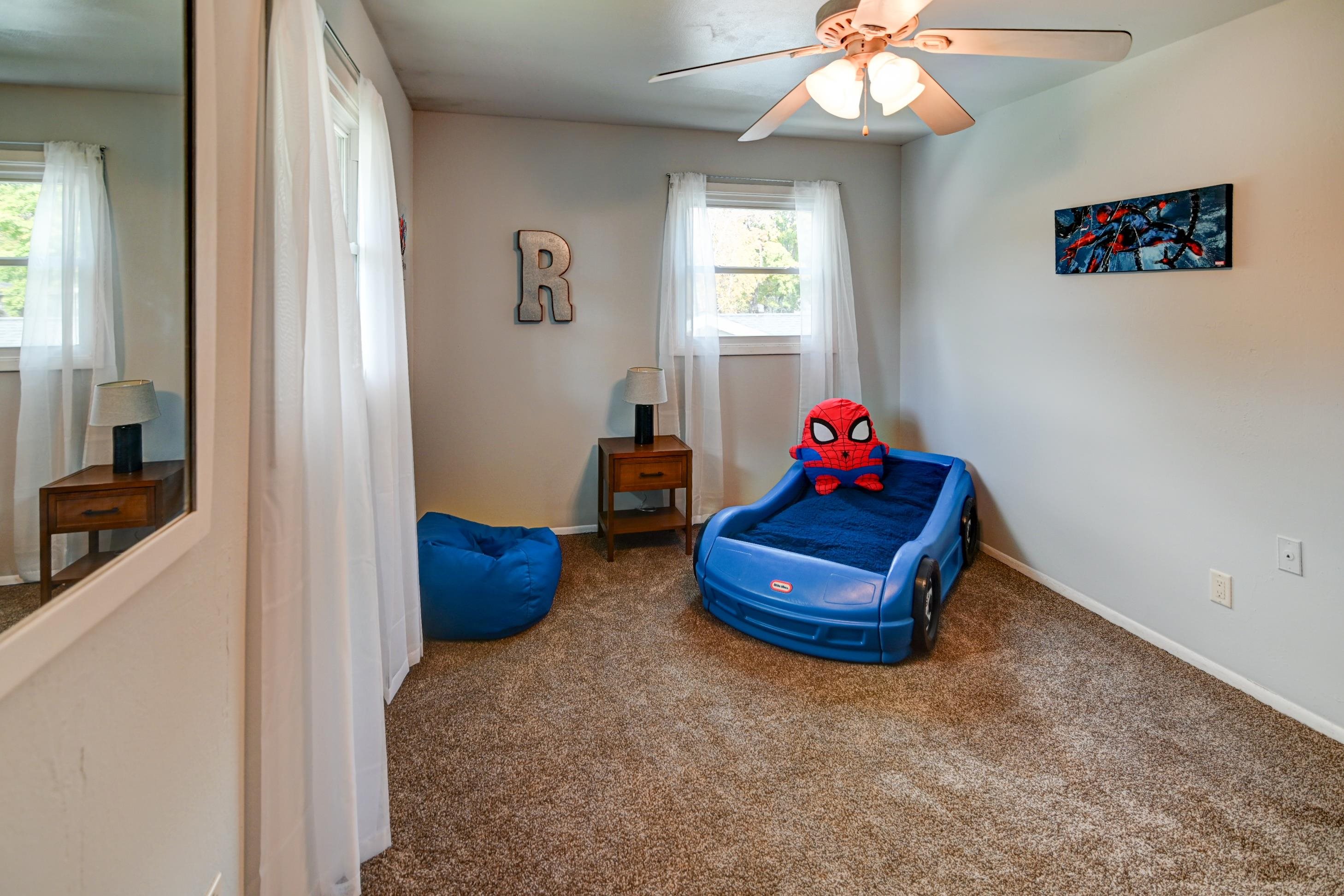 1618 Angel Crest Way