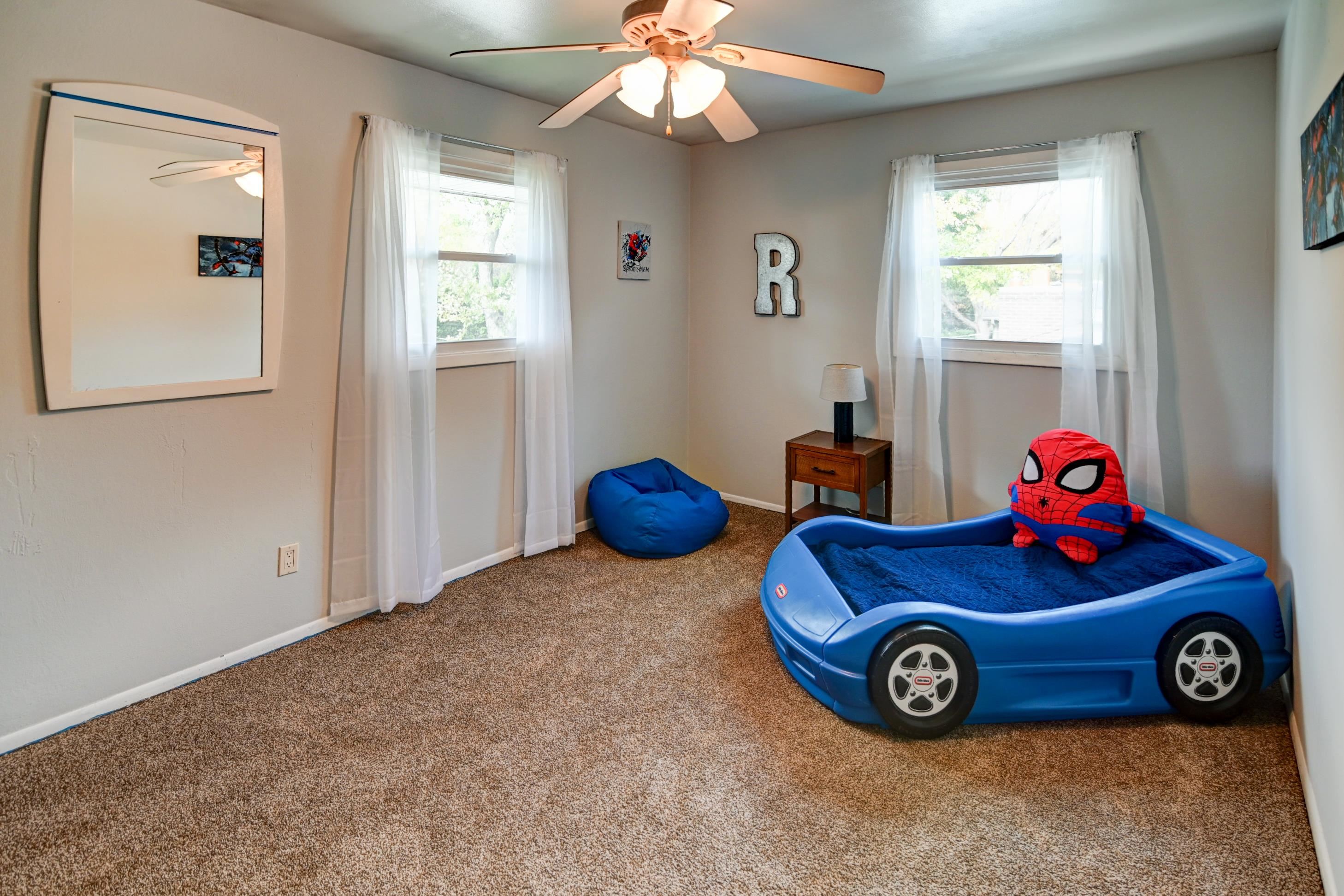 1618 Angel Crest Way