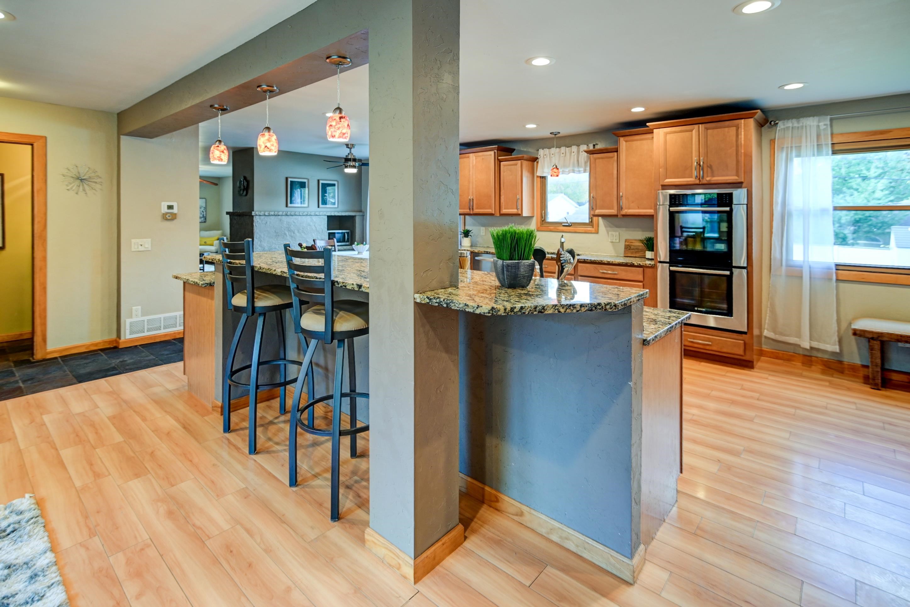 1618 Angel Crest Way