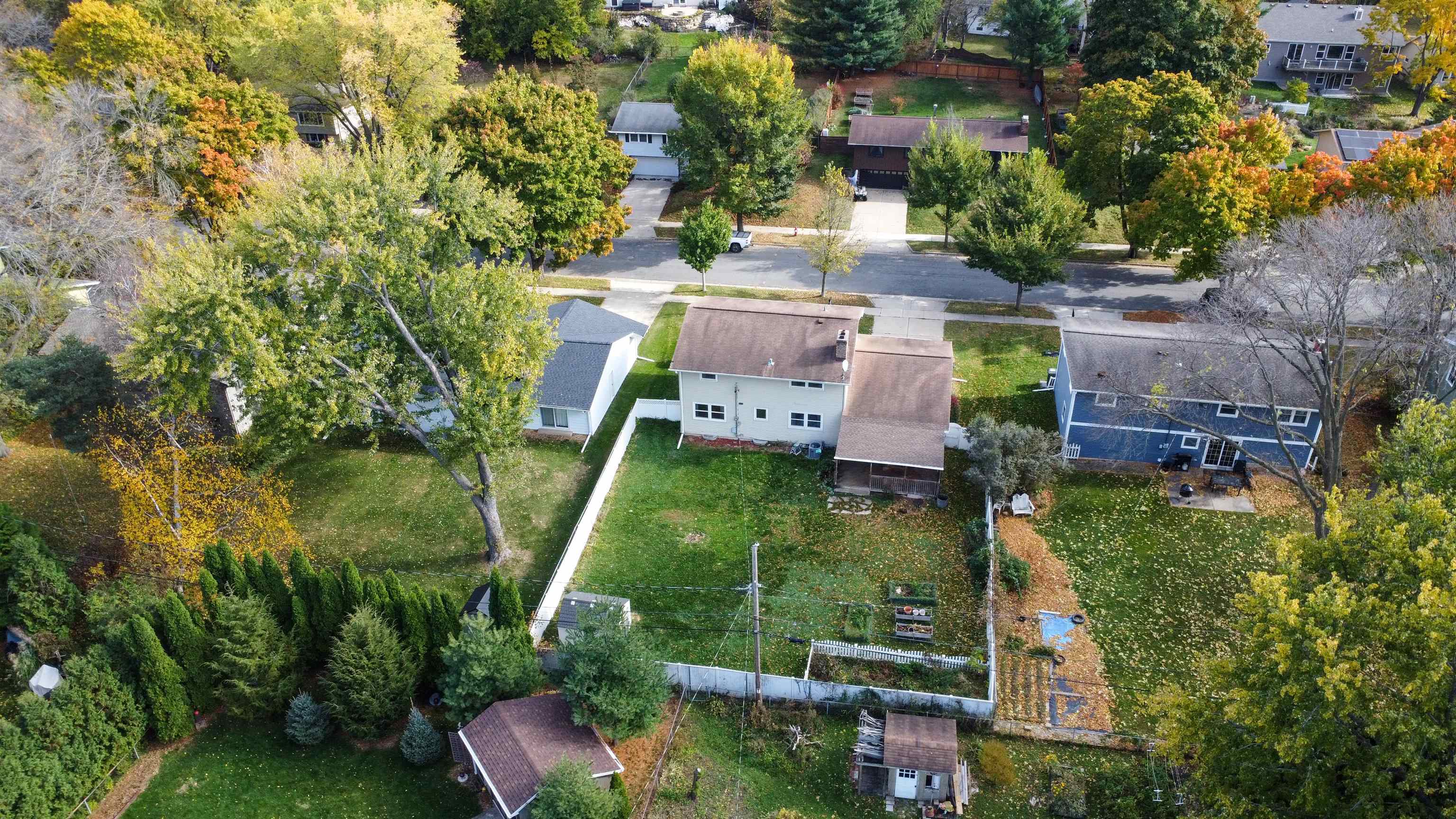 1618 Angel Crest Way