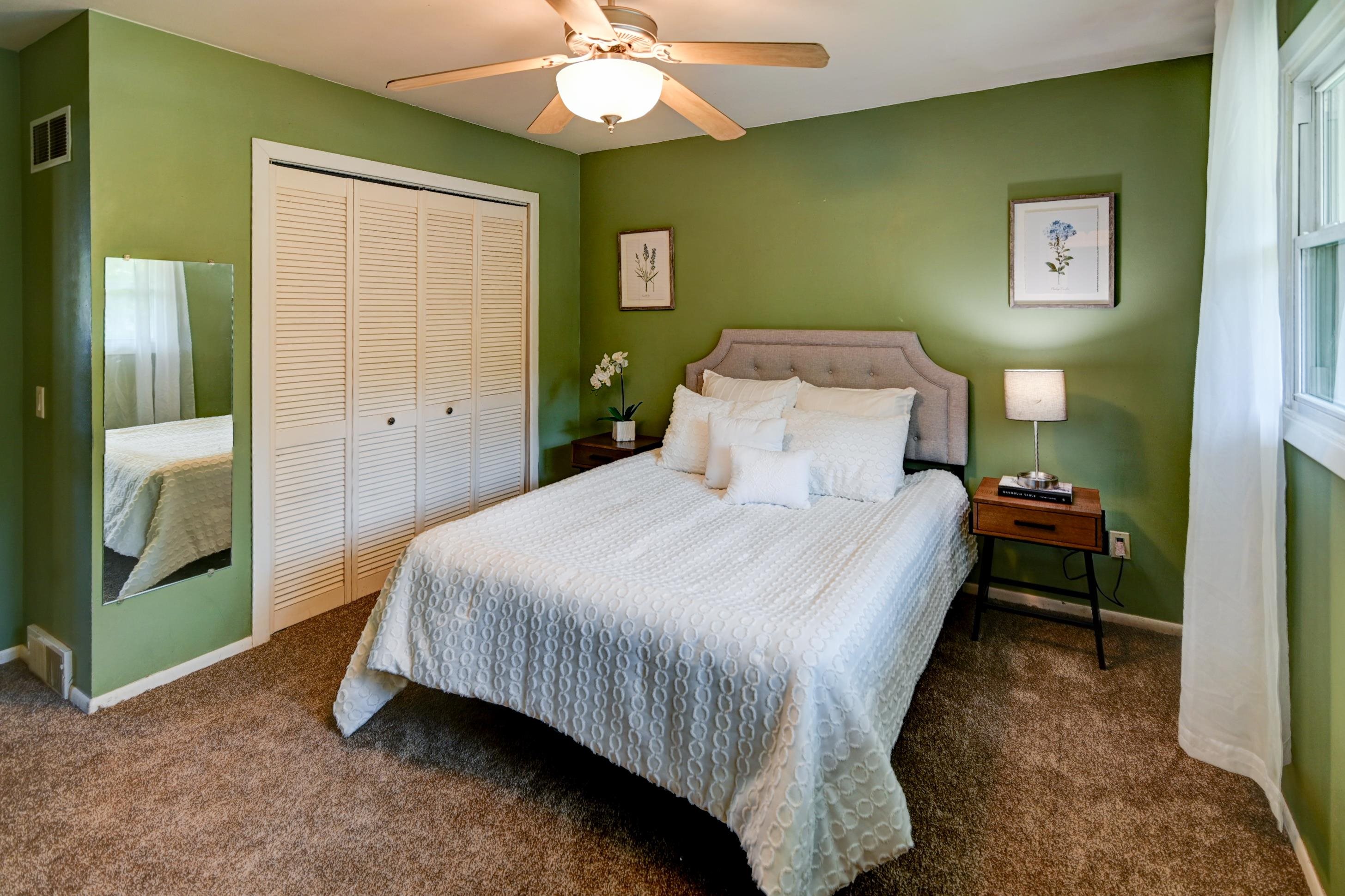 1618 Angel Crest Way