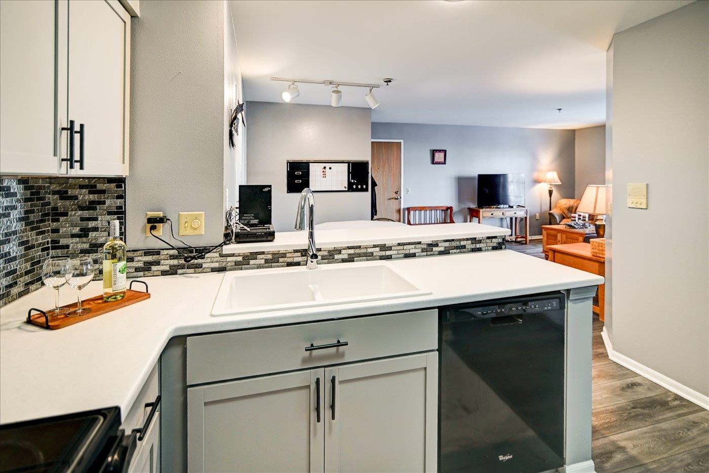 203 Kearney Way 104