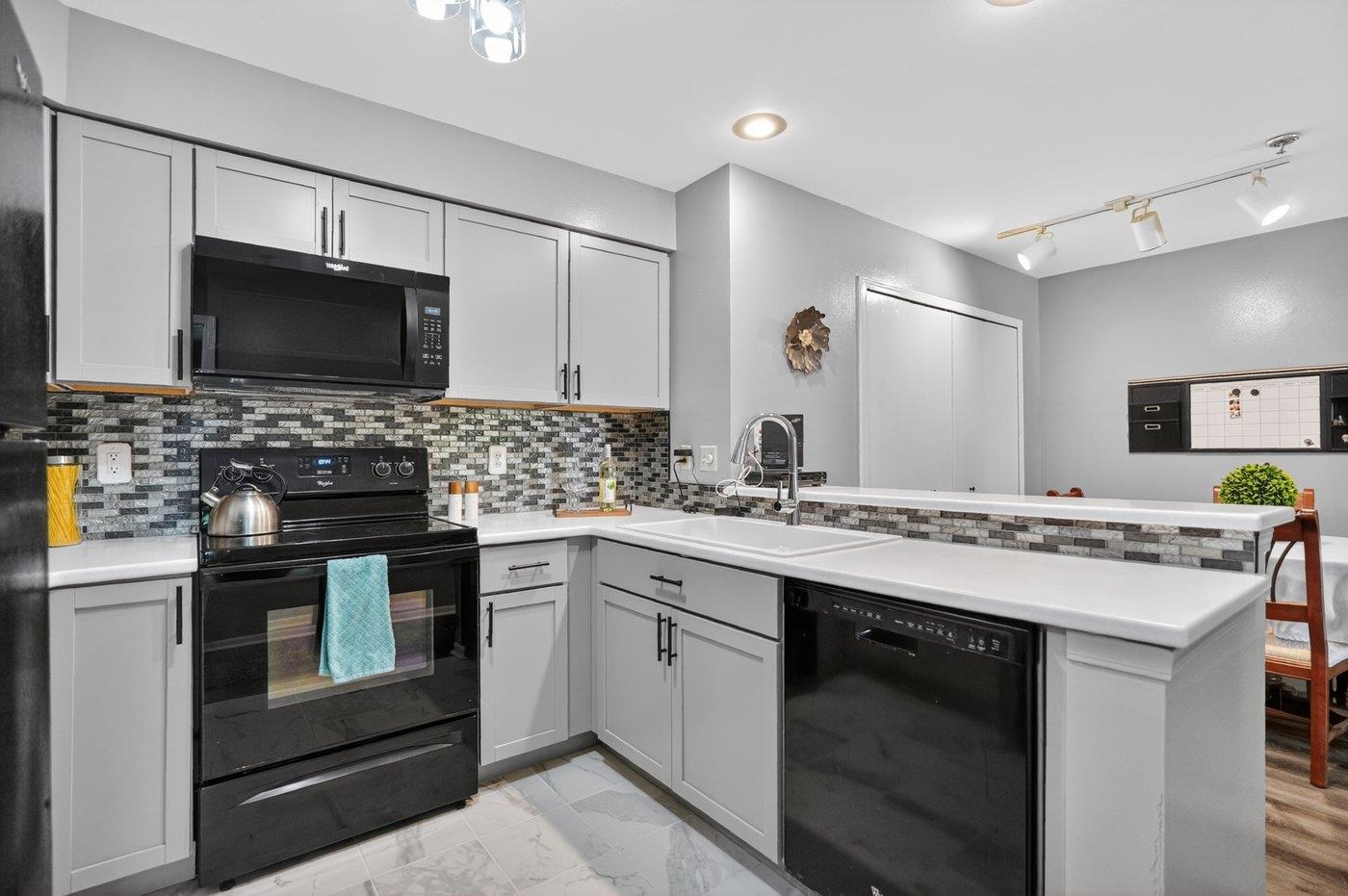 203 Kearney Way 104