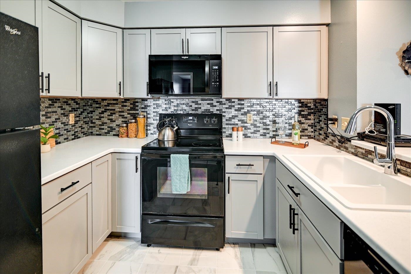 203 Kearney Way 104