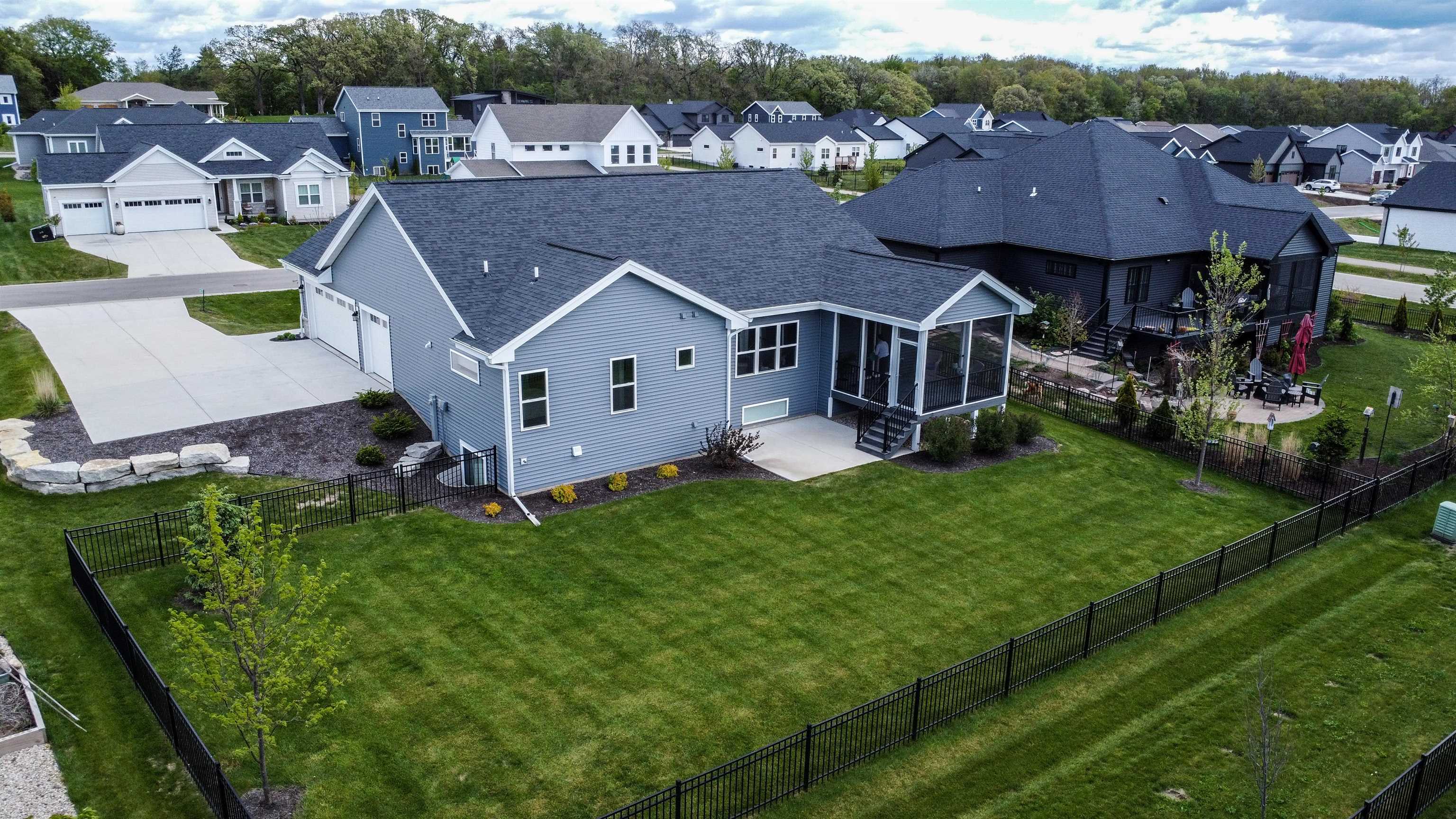 6659 Grouse Woods Road