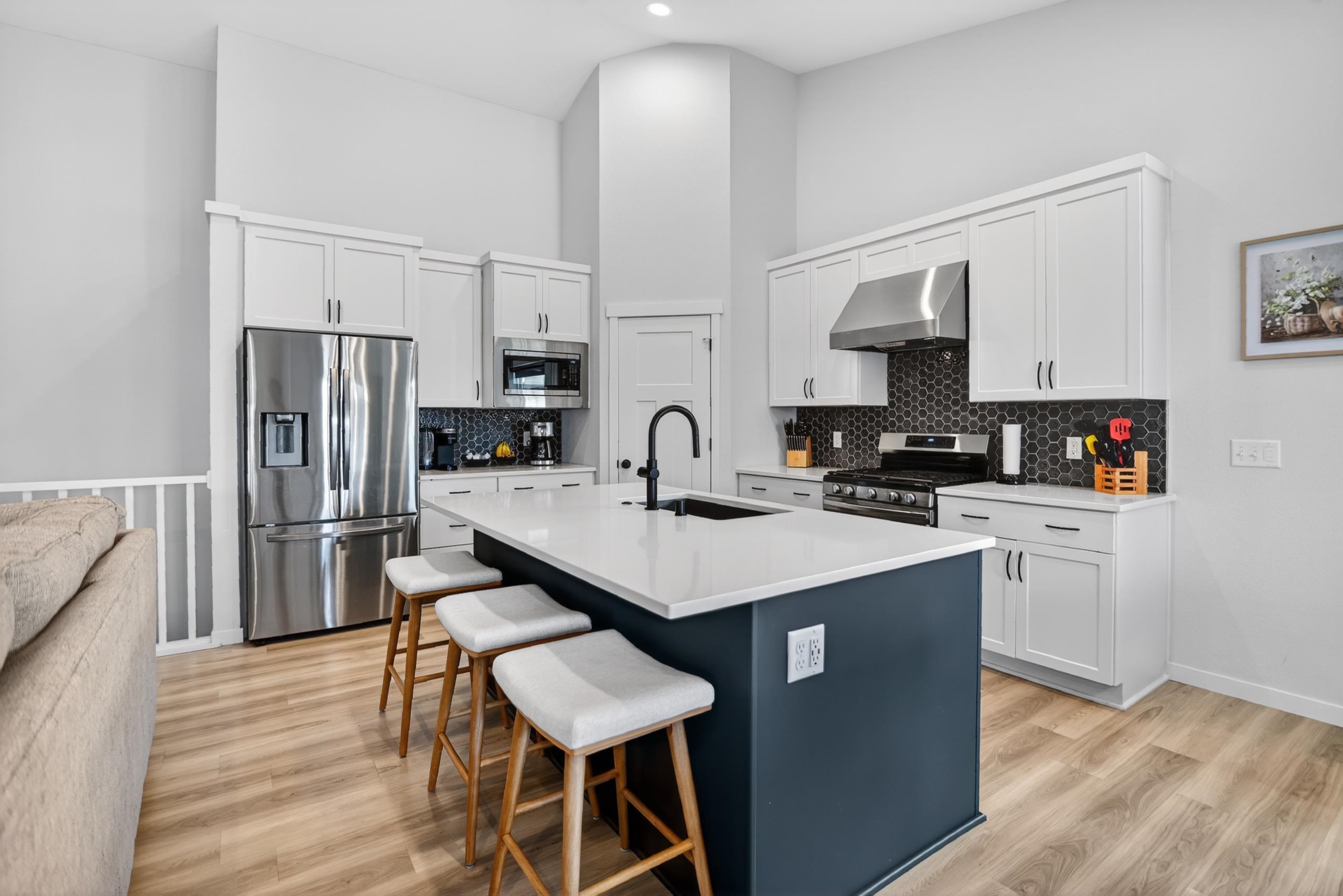 6659 Grouse Woods Road