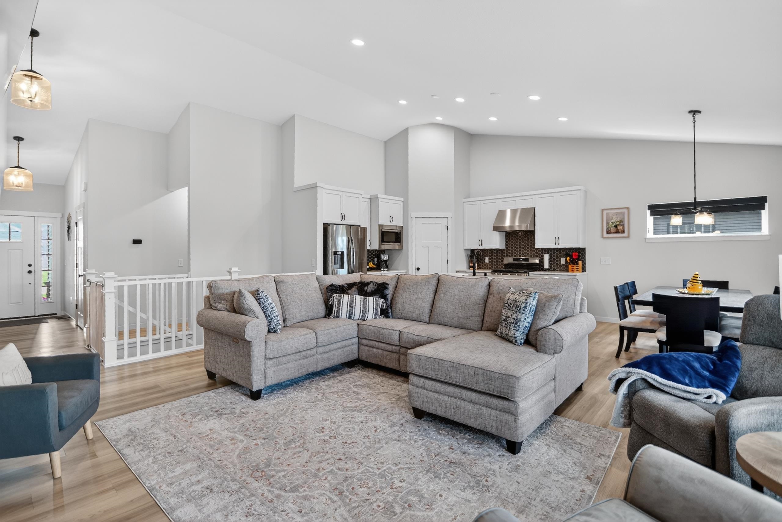 6659 Grouse Woods Road