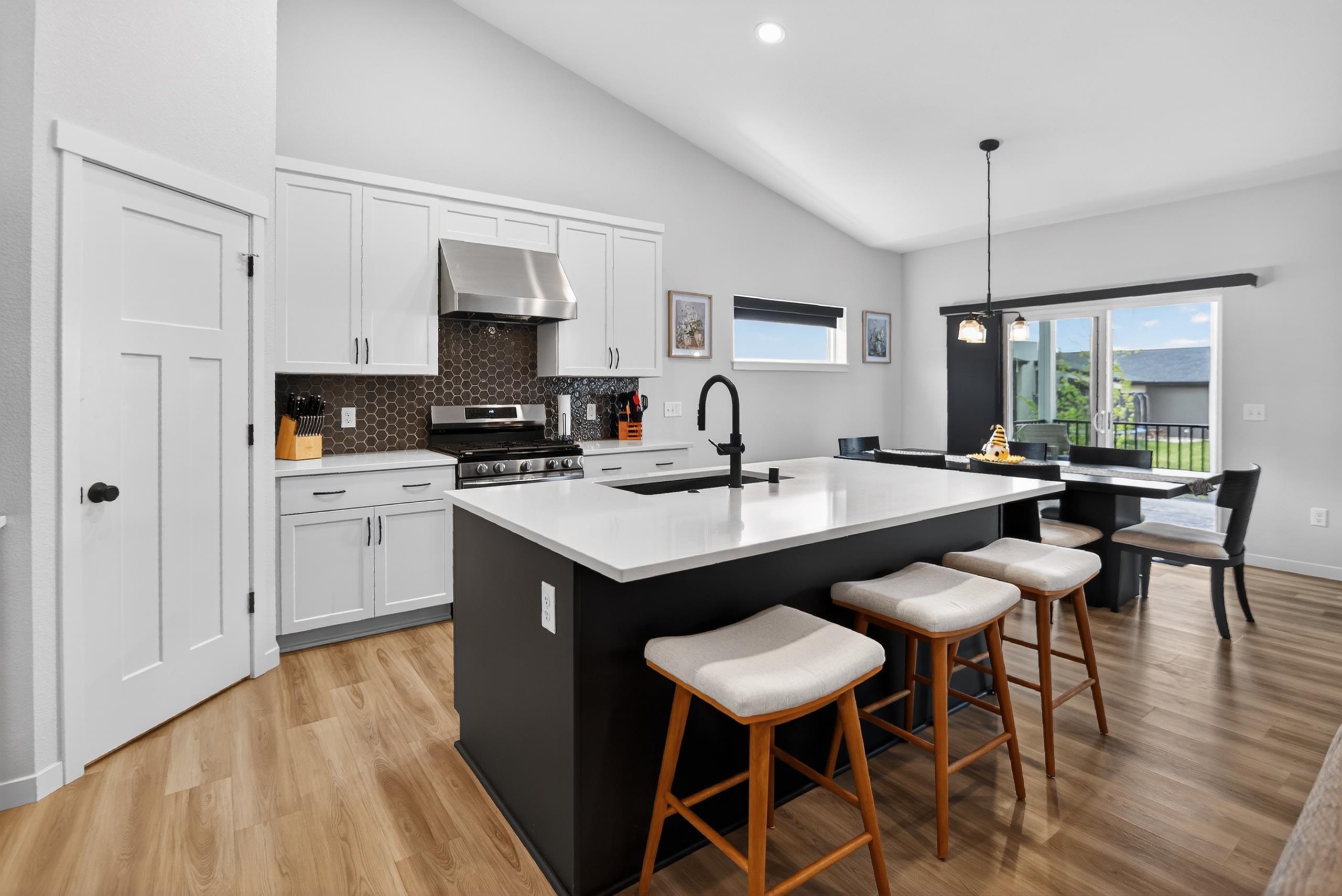 6659 Grouse Woods Road