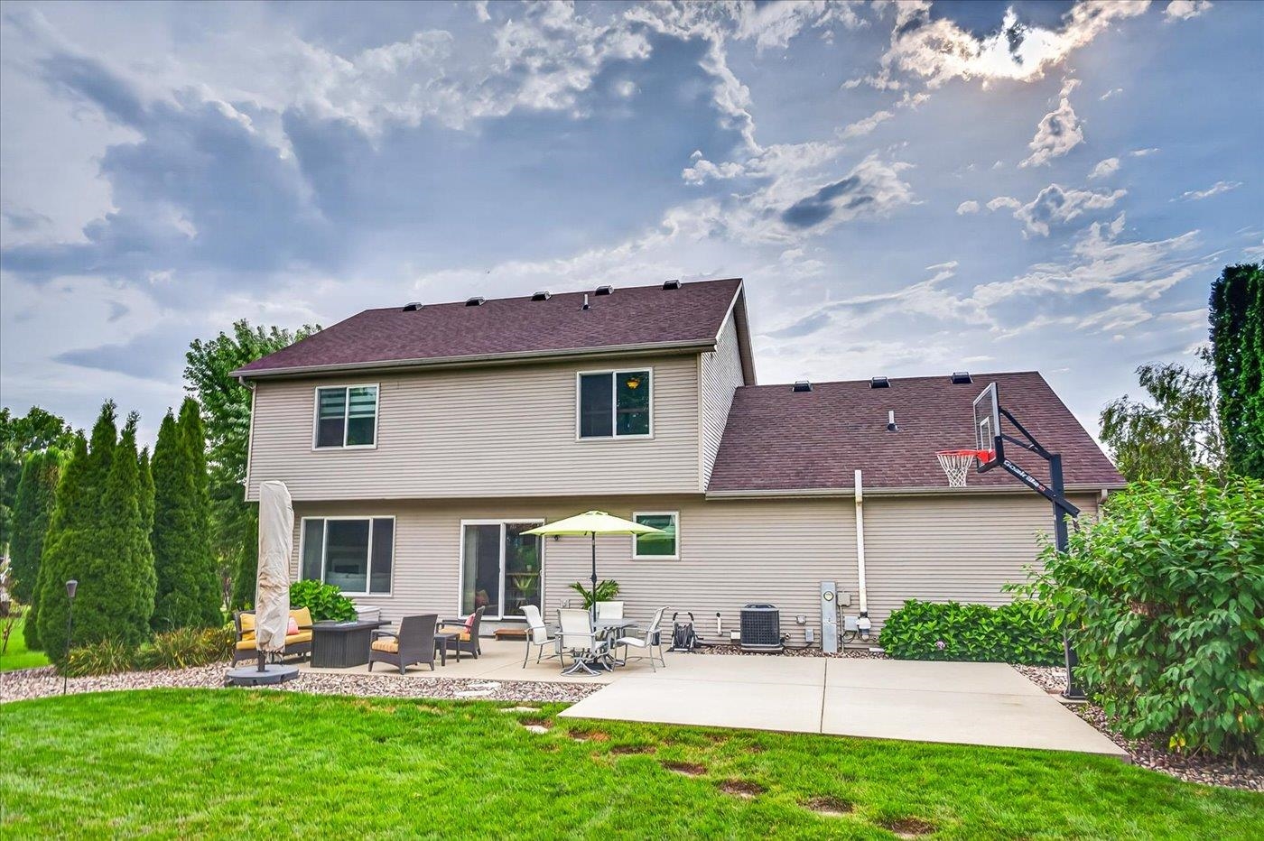 912 Questa Ridge Trail