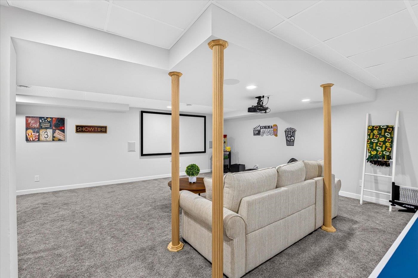 912 Questa Ridge Trail
