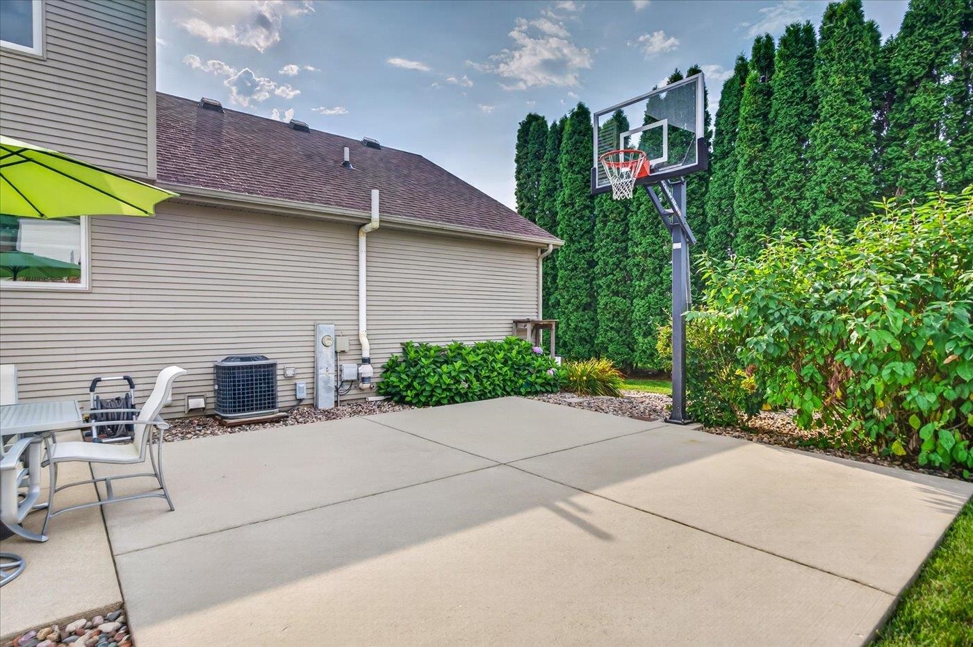 912 Questa Ridge Trail