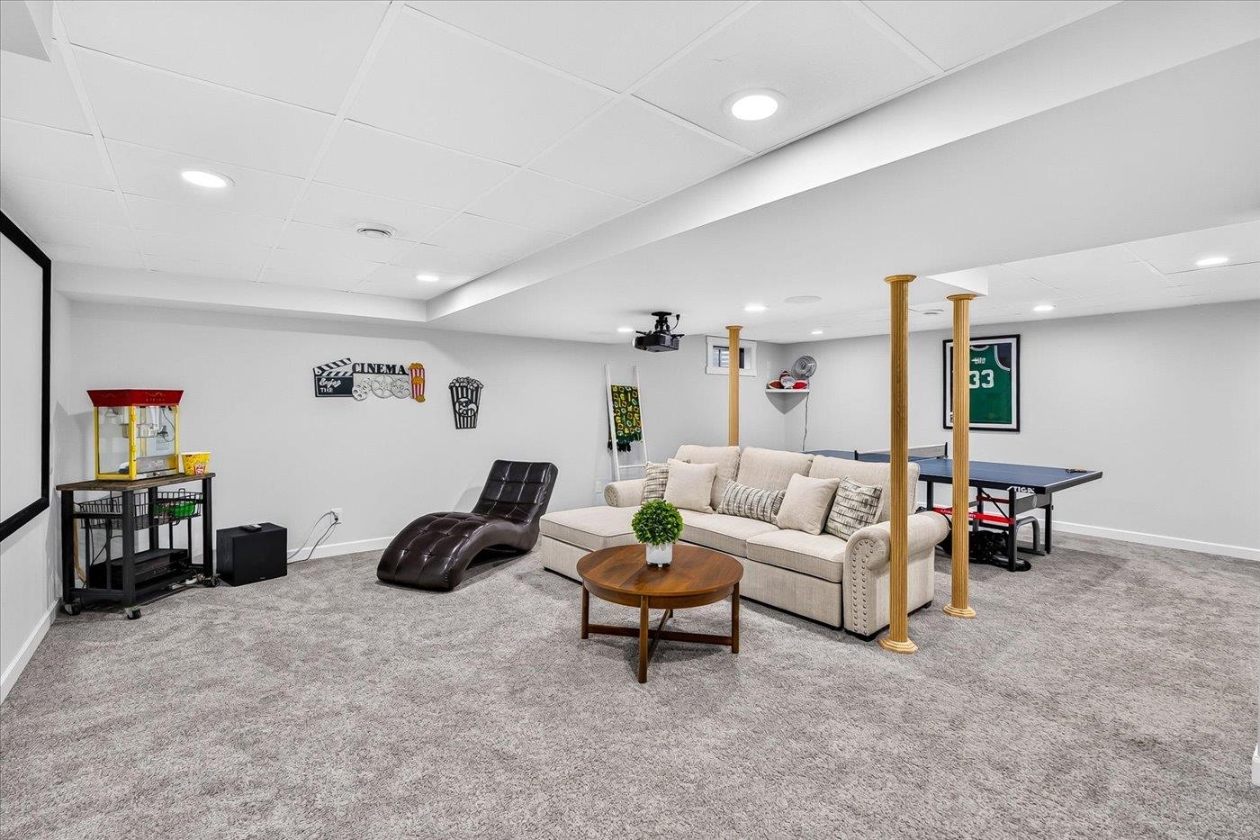 912 Questa Ridge Trail