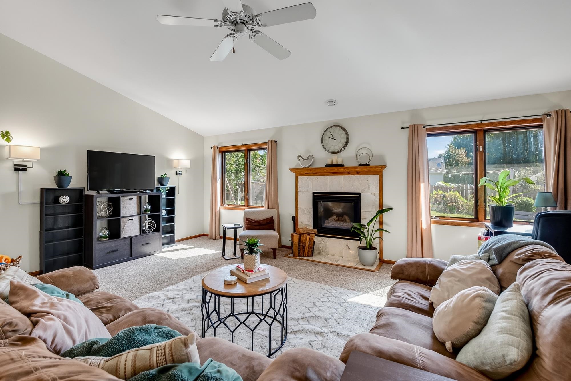 1357 Overlook Pass