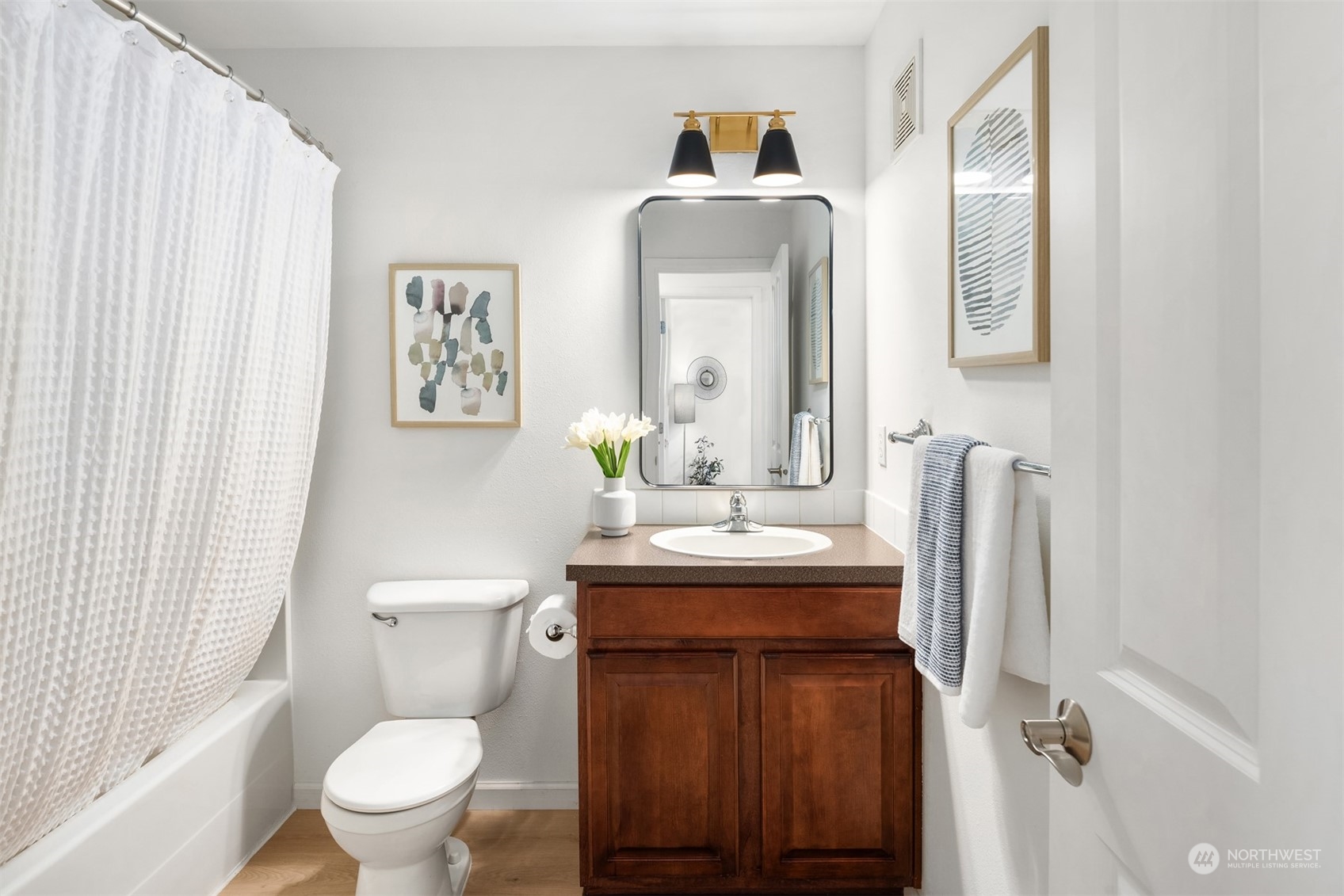 11302 124th Avenue NE Unit: 202
