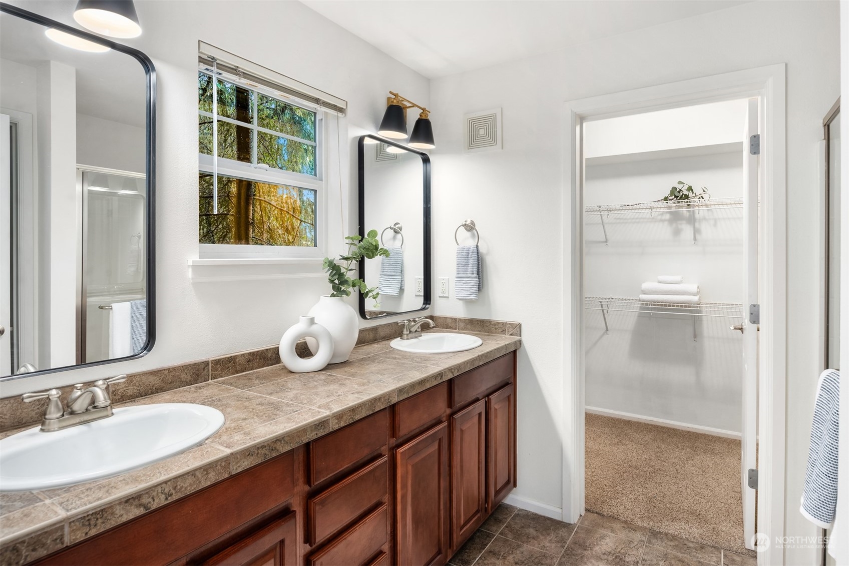 11302 124th Avenue NE Unit: 202