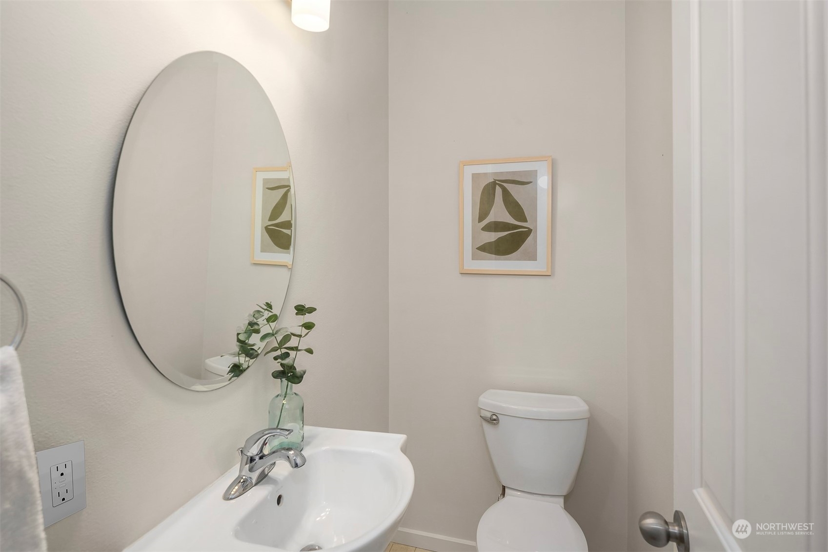18211 NE 95th Way Unit: 105