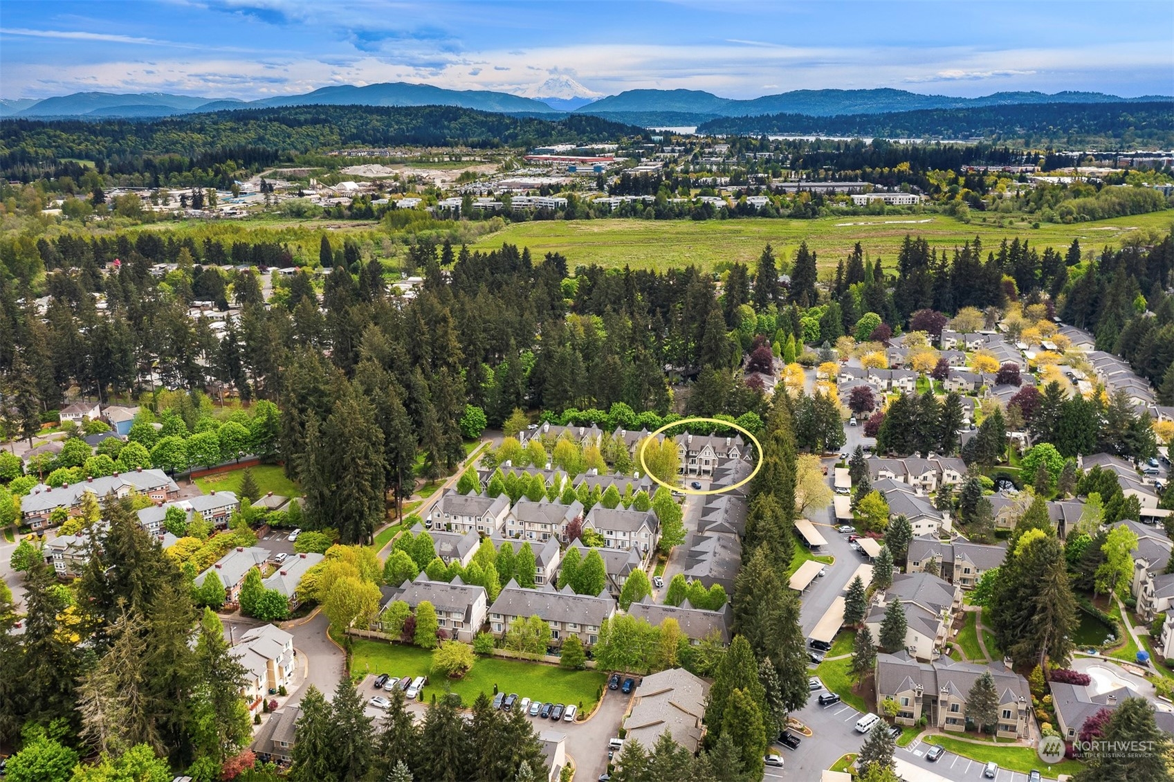 18211 NE 95th Way Unit: 105