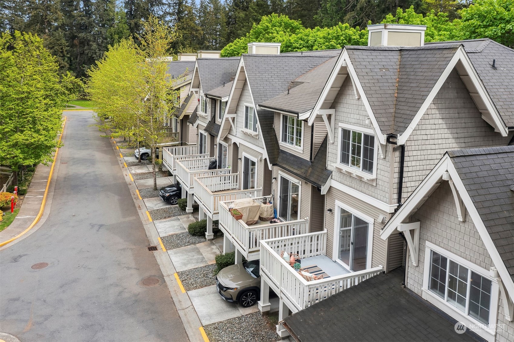 18211 NE 95th Way Unit: 105
