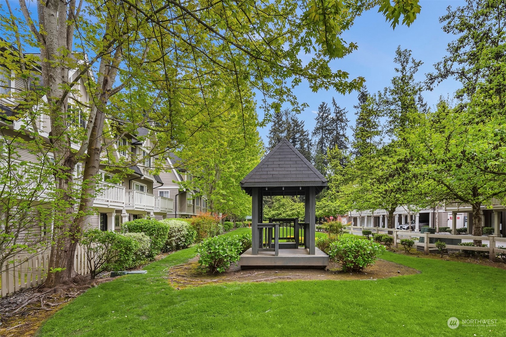 18211 NE 95th Way Unit: 105