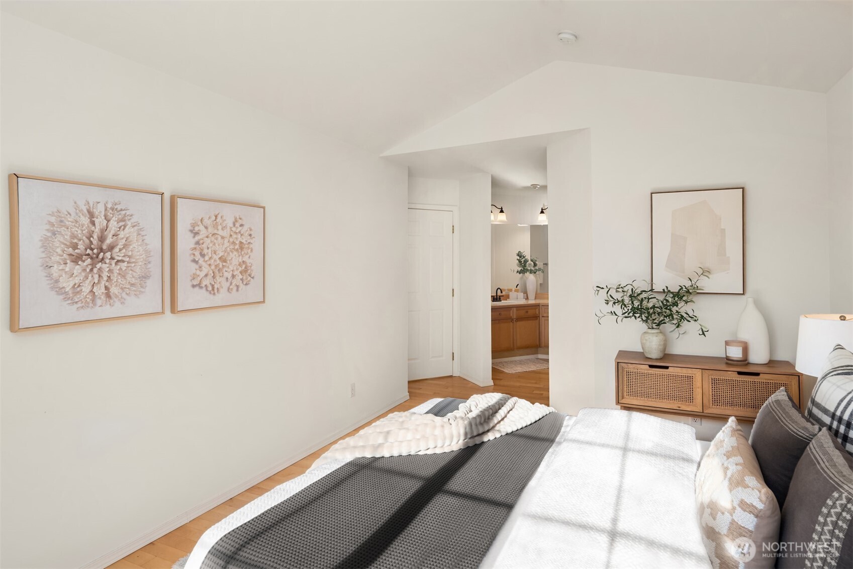 18544 NE 57th Street