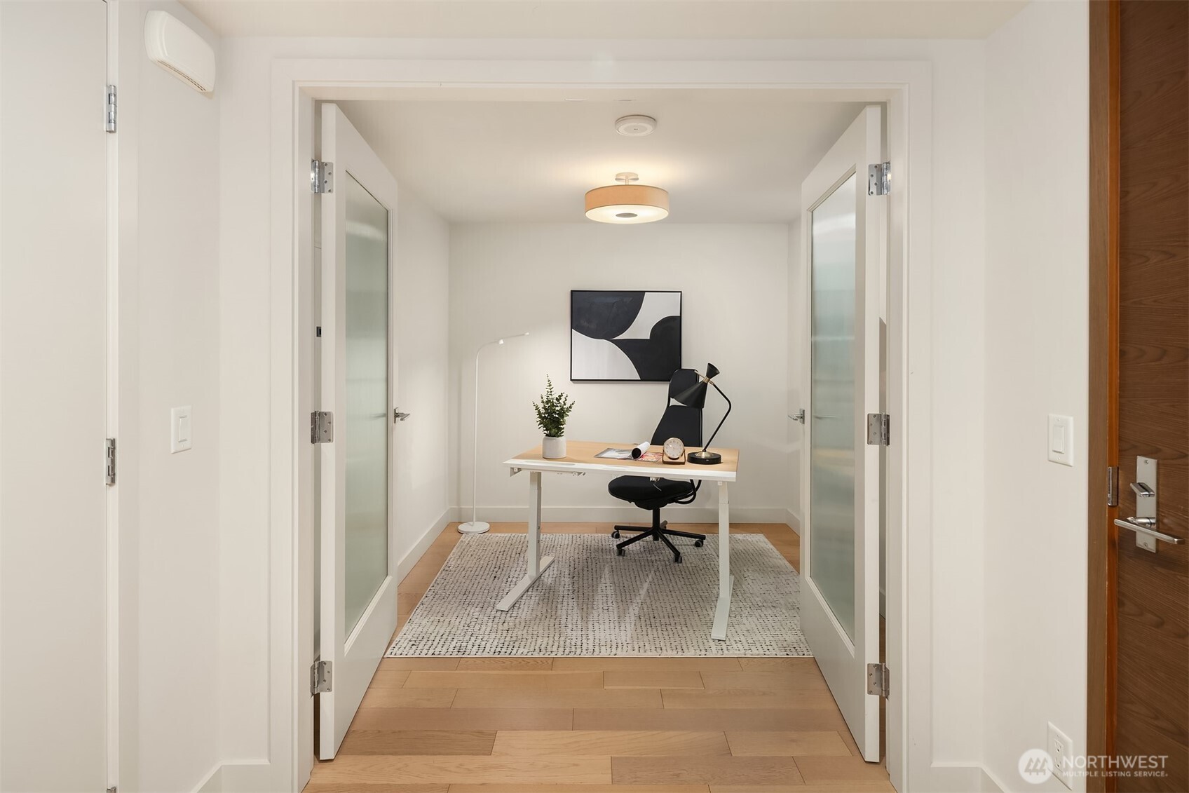 588 Bell Street Unit: 703S