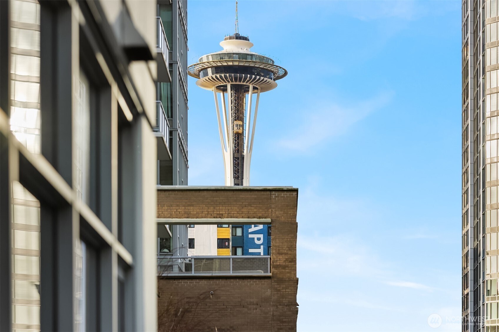 588 Bell Street Unit: 703S