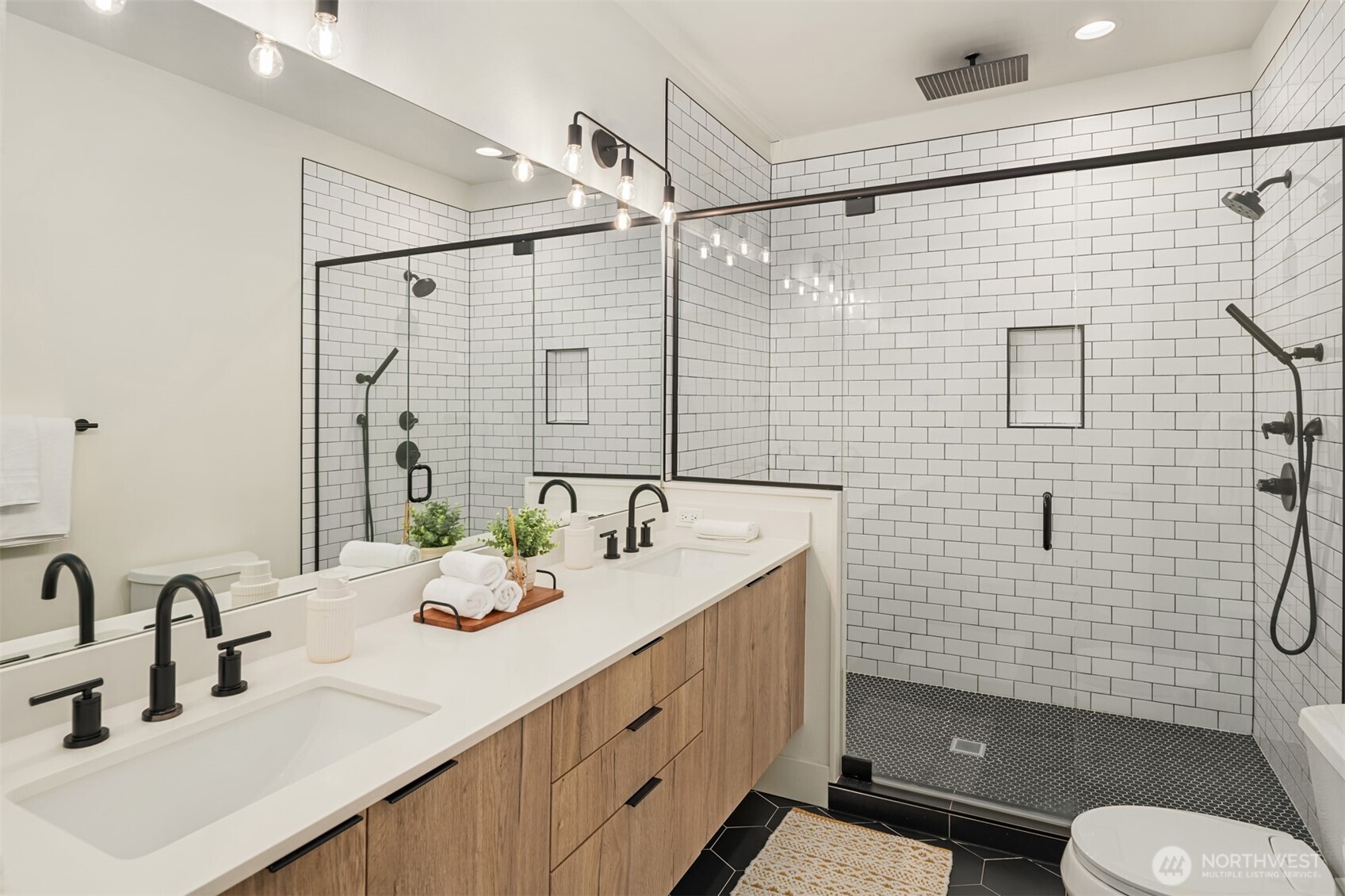 2337 10th Avenue E Unit: D