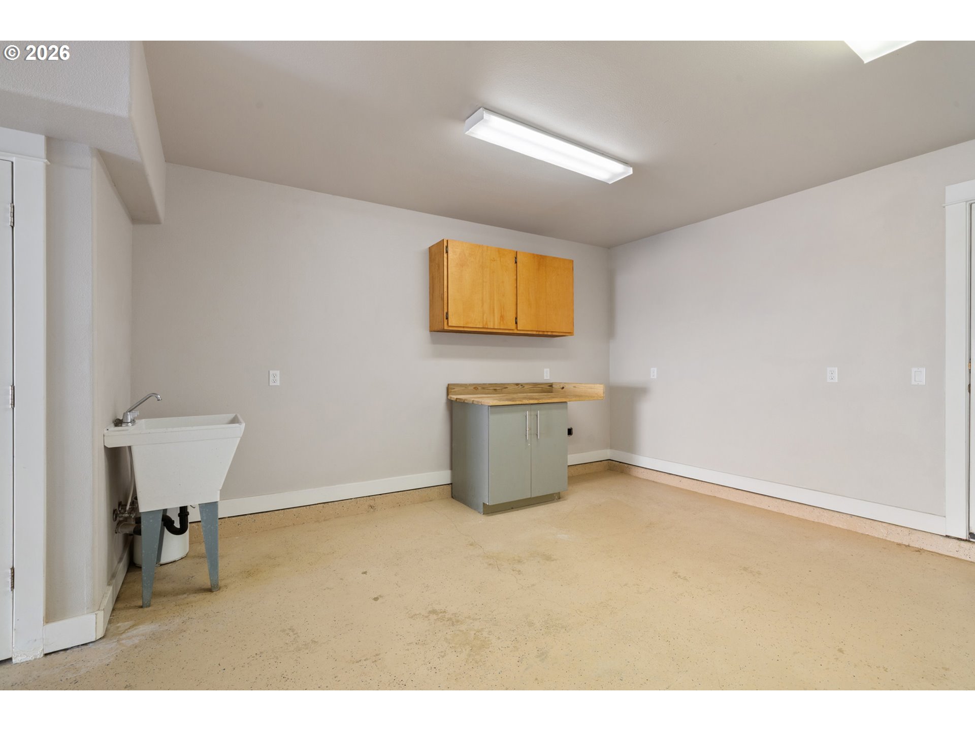 108 N 3RD AVE