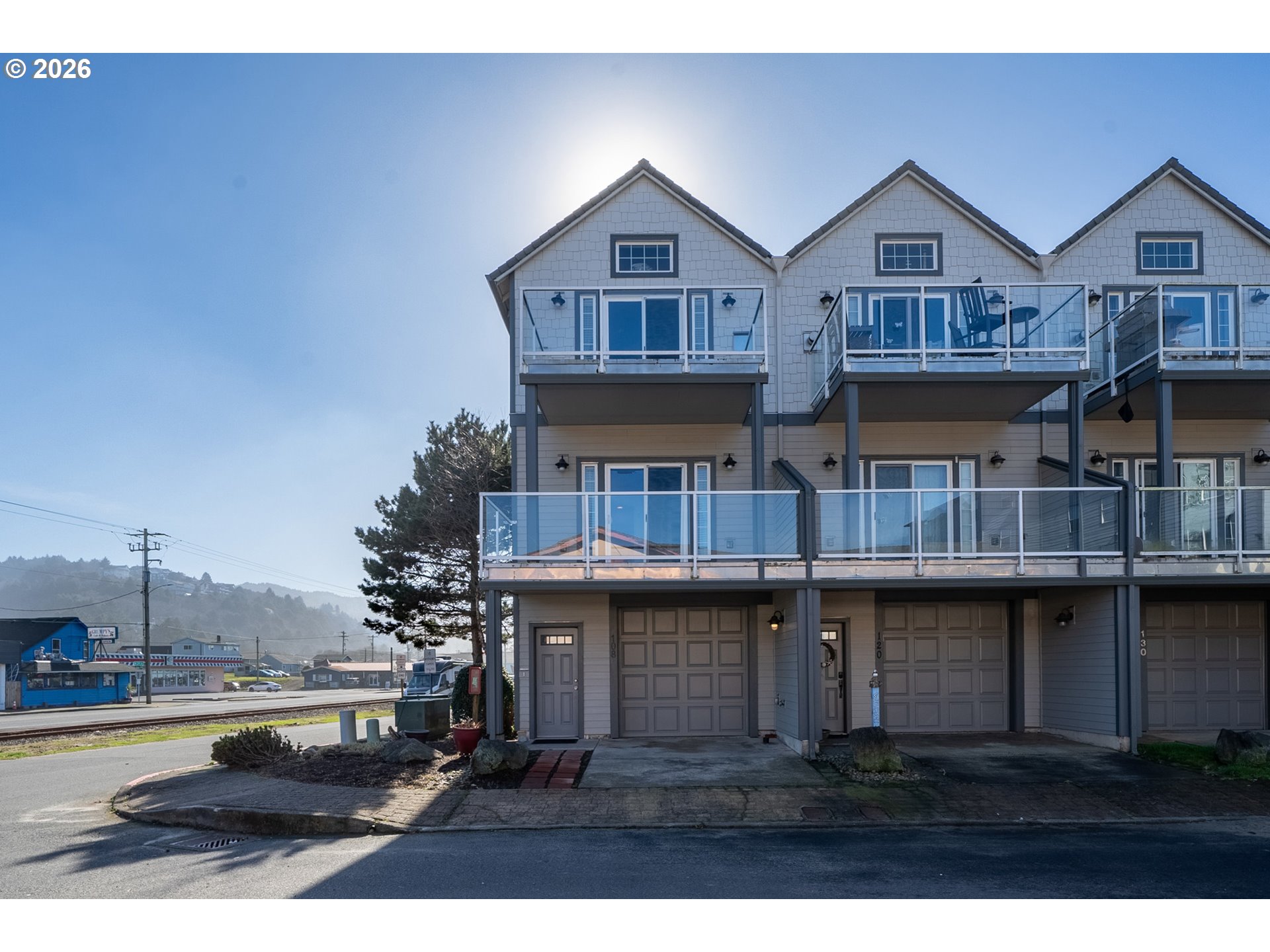 108 N 3RD AVE