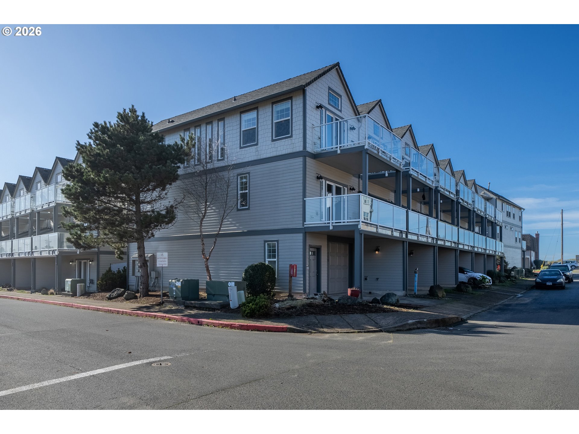108 N 3RD AVE