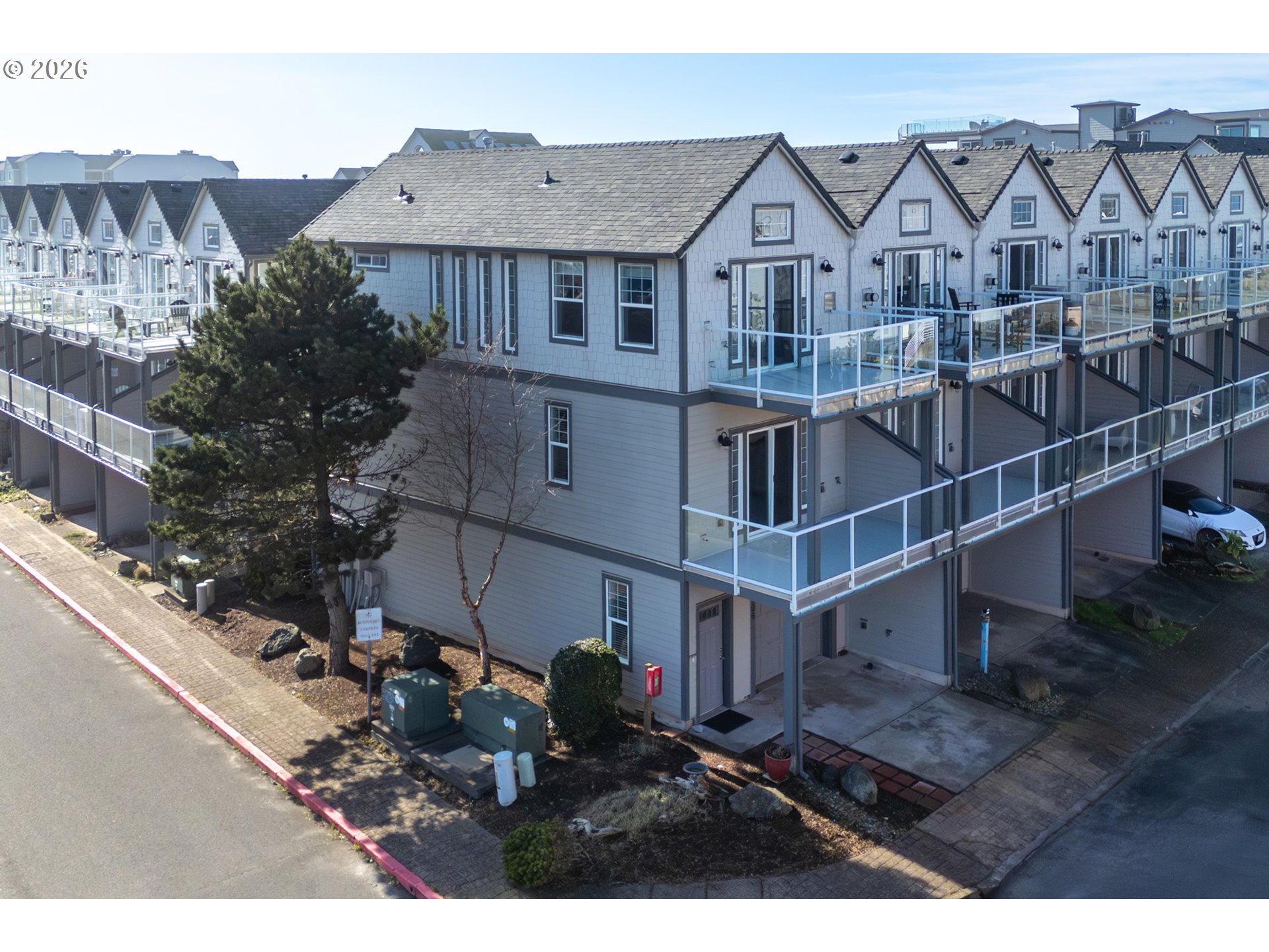 108 N 3RD AVE