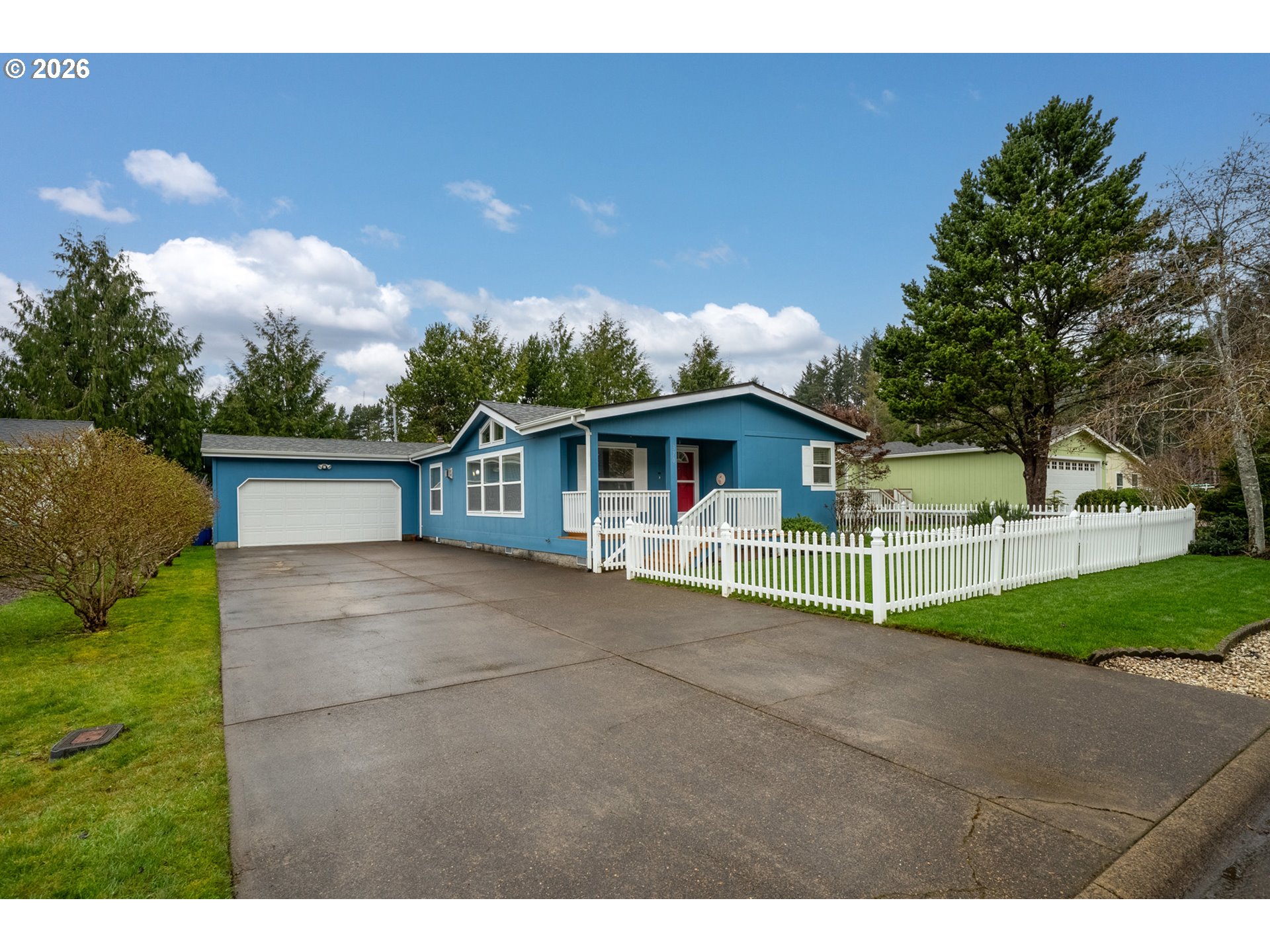 370 SE ANCHOR AVE