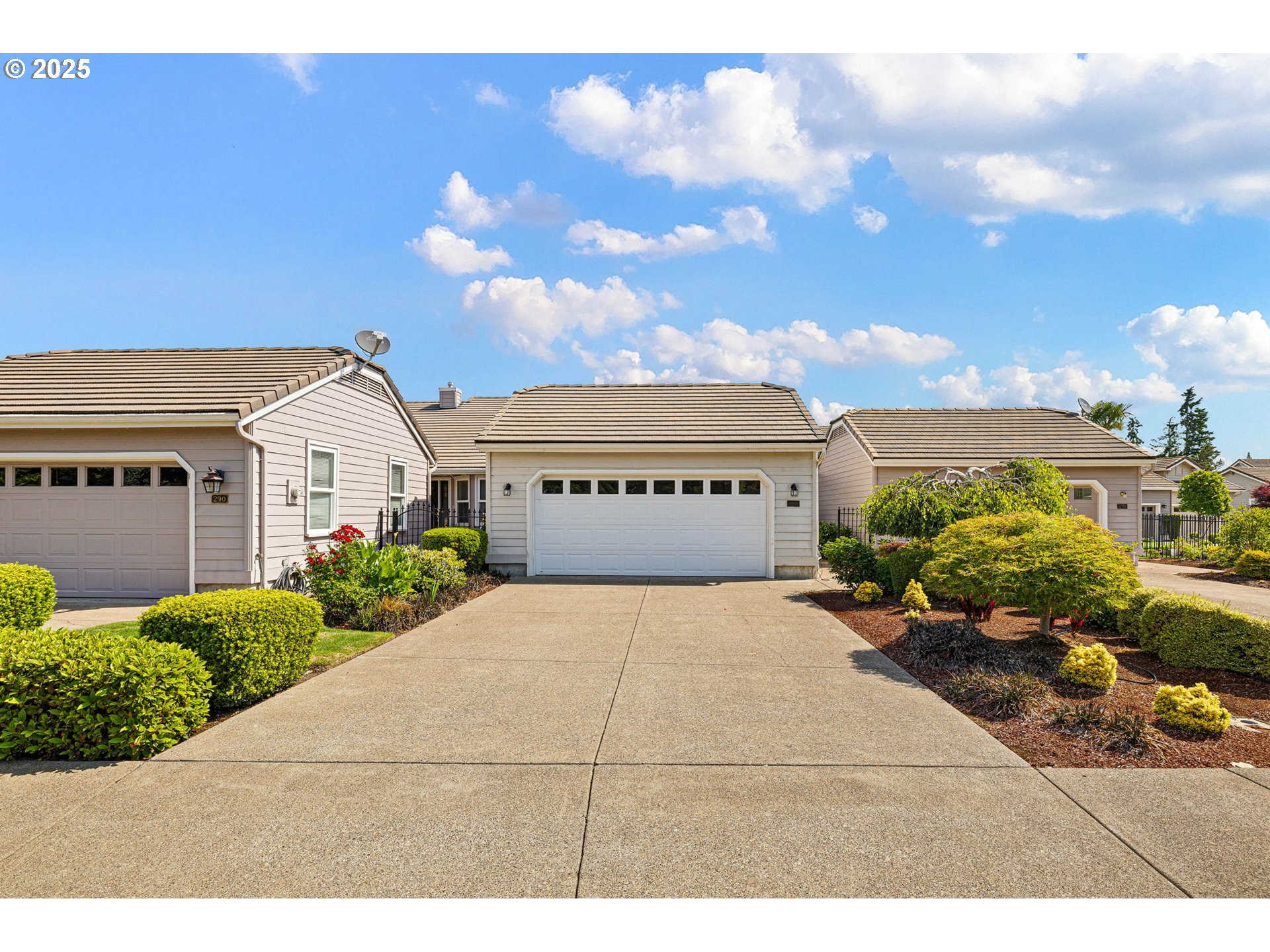 280 MAGNOLIA DR