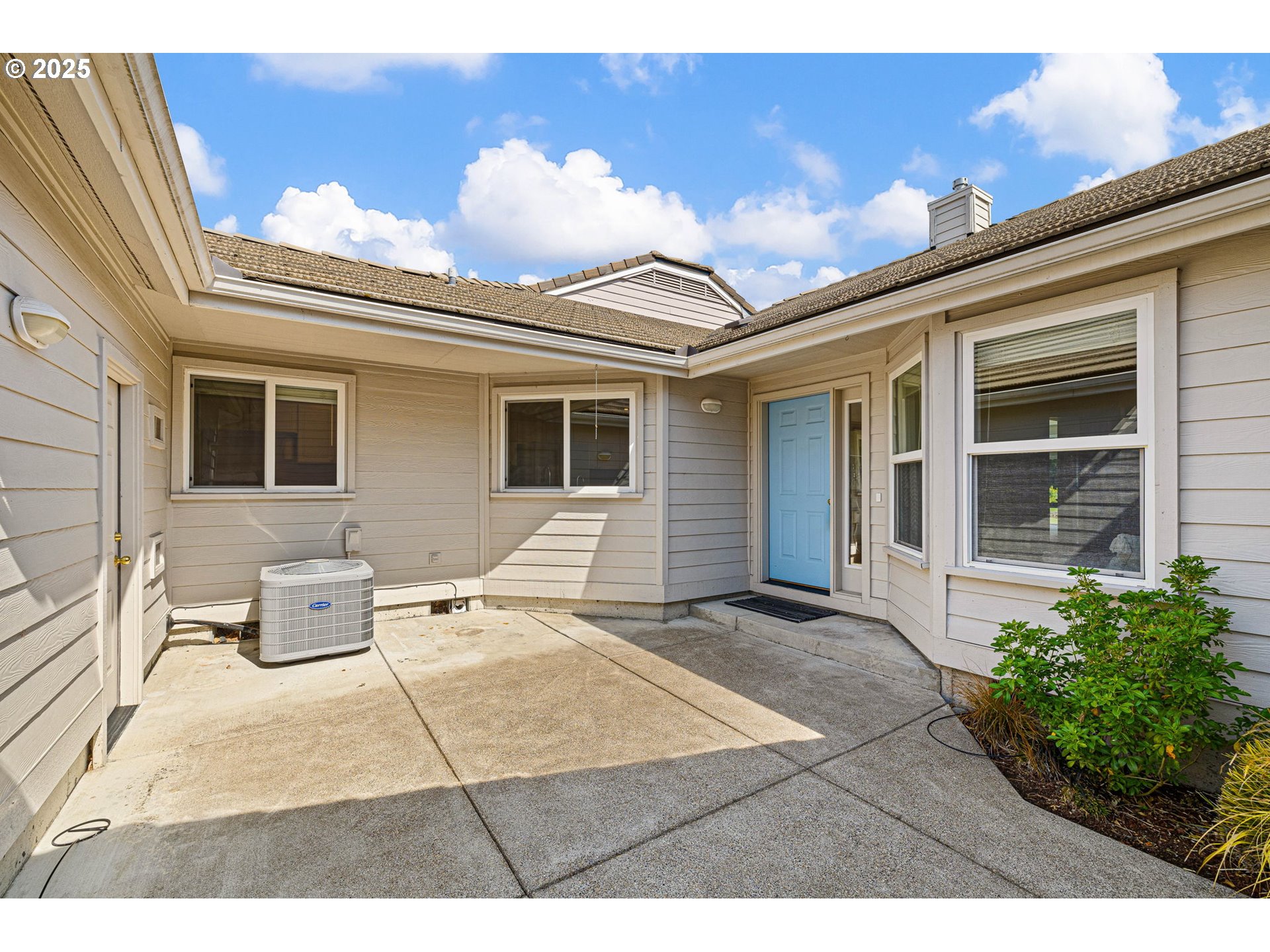 280 MAGNOLIA DR