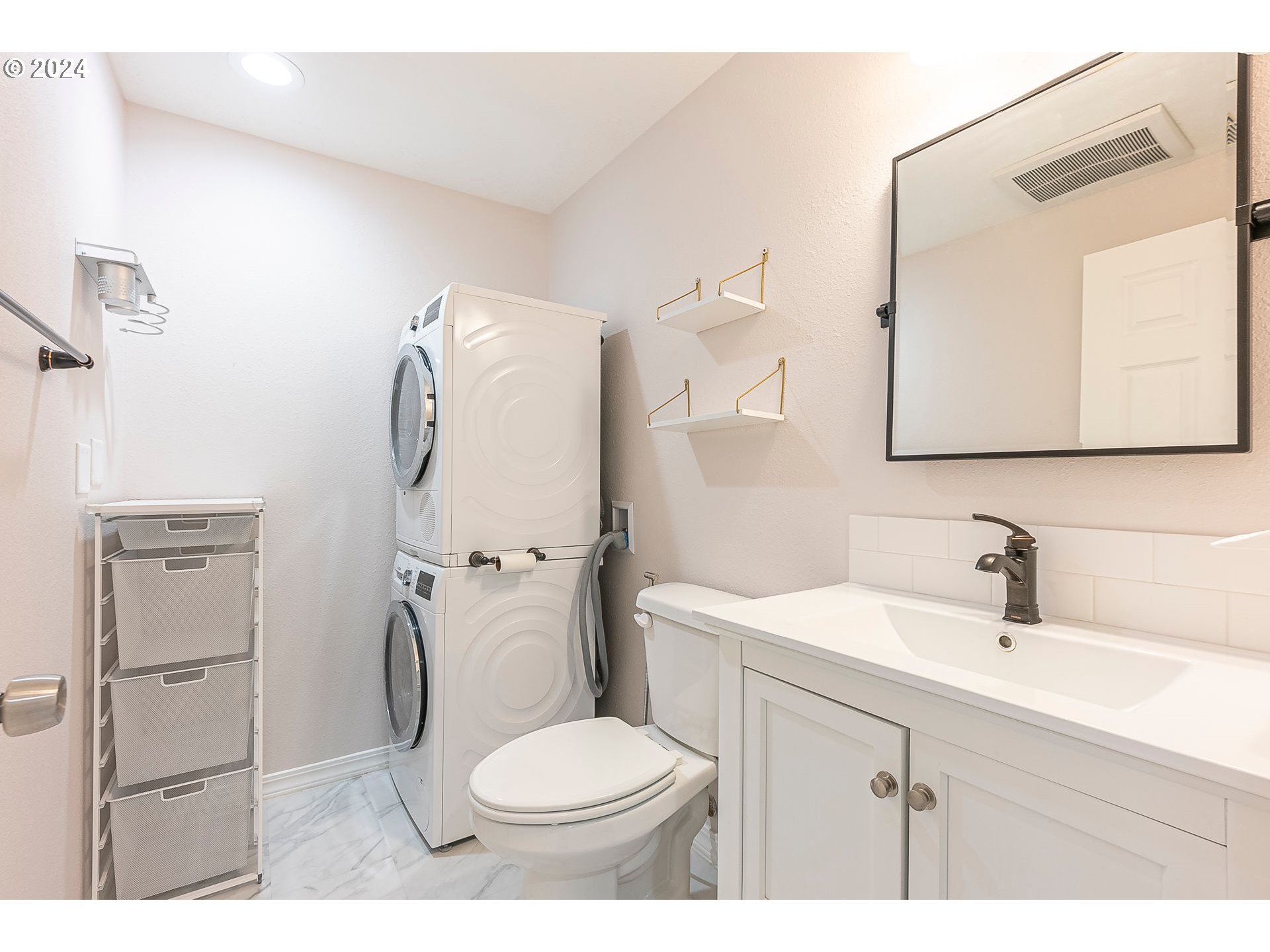 145 N MILLER ST 101