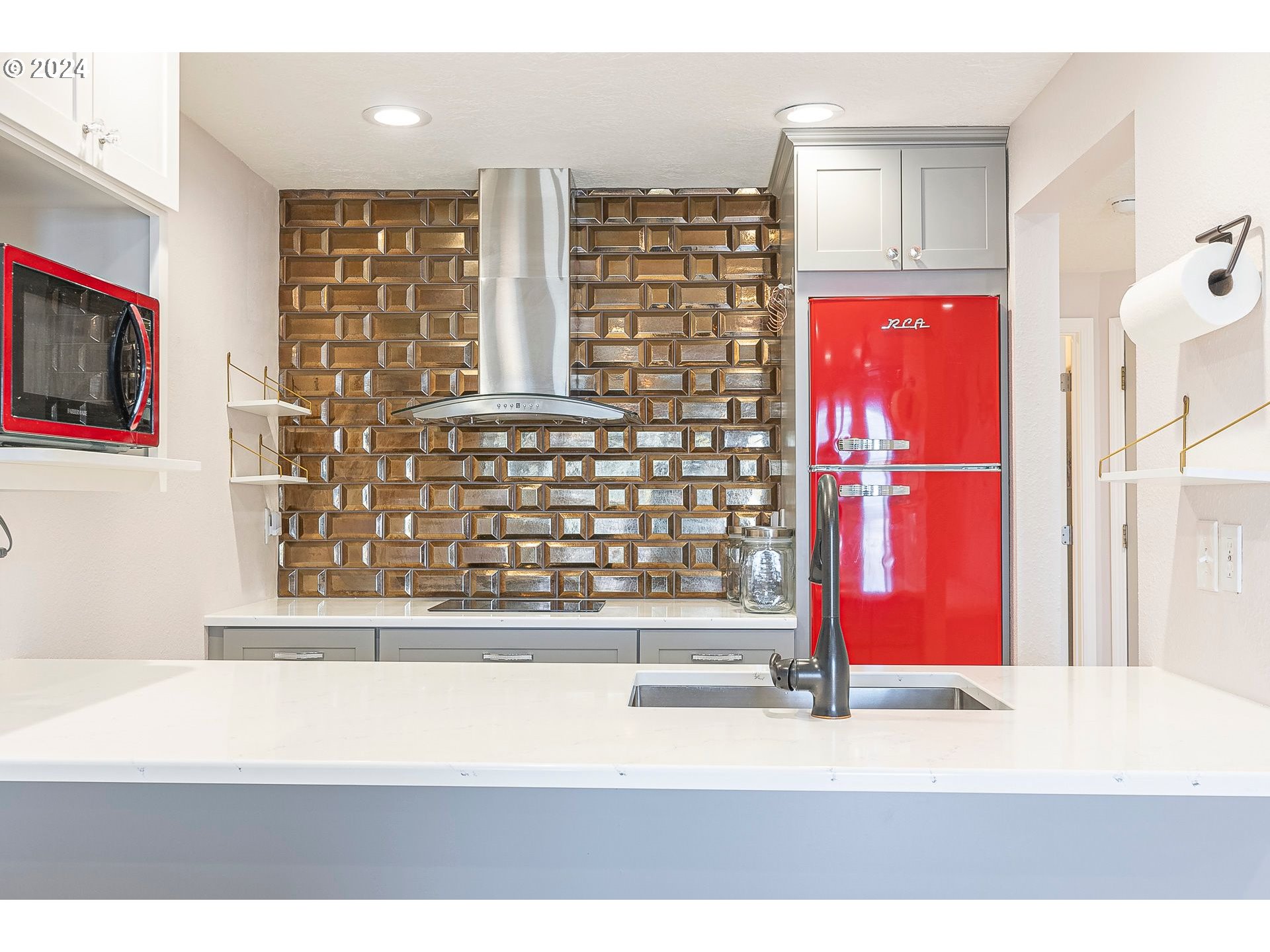 145 N MILLER ST 101