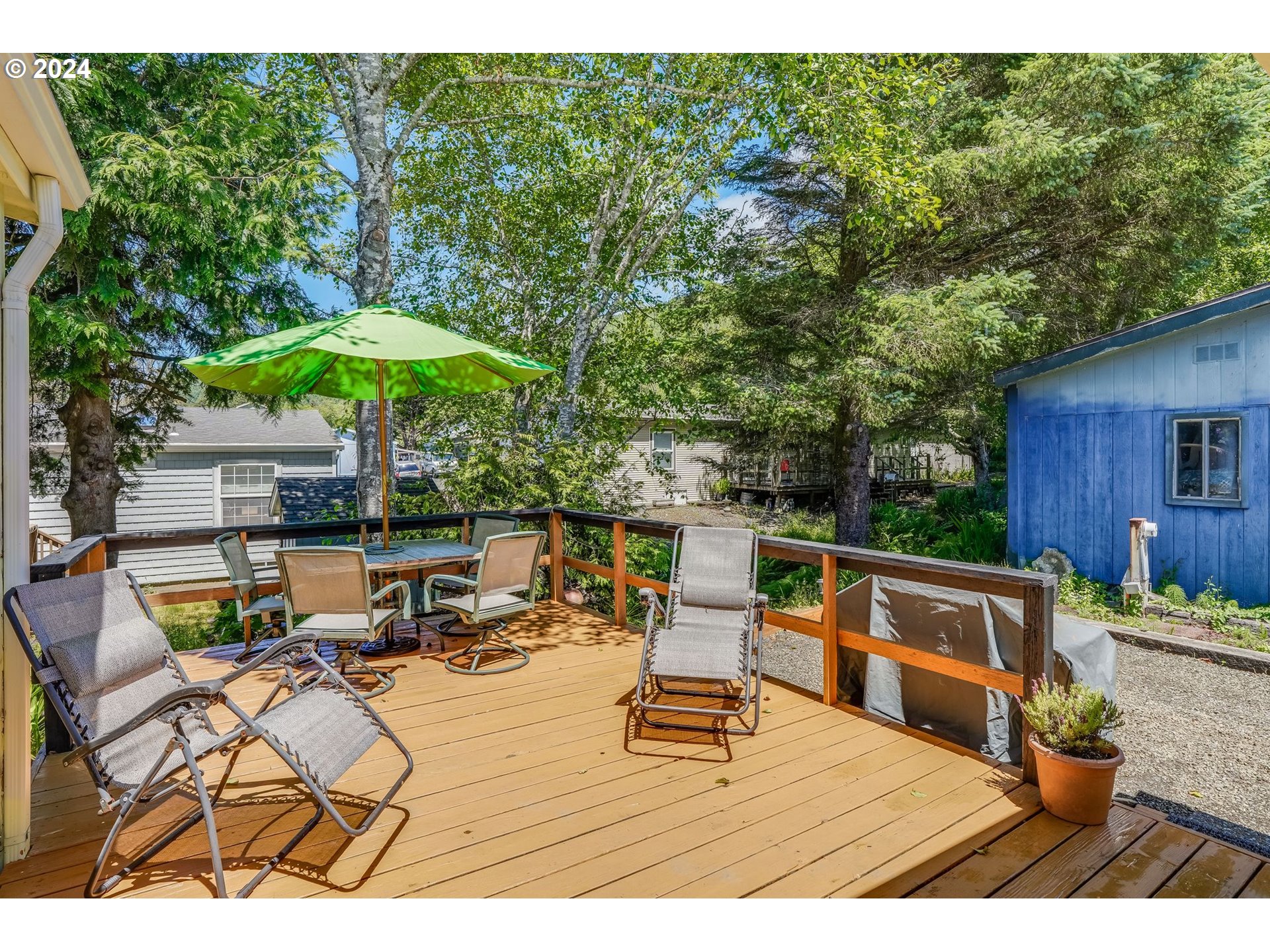 1056 CHARLOTTE CT