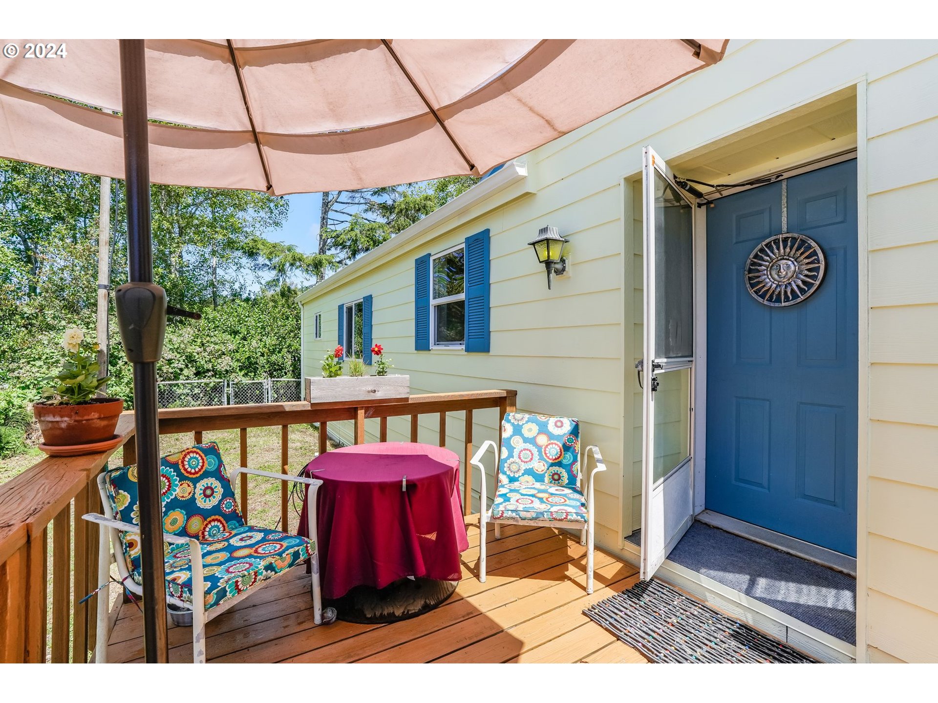 1056 CHARLOTTE CT