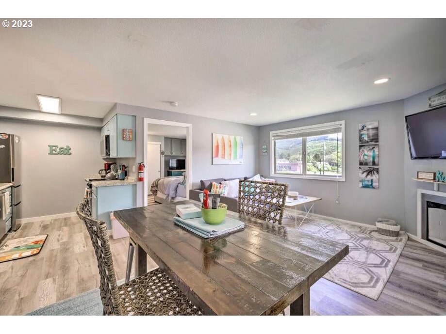 145 N MILLER ST 111