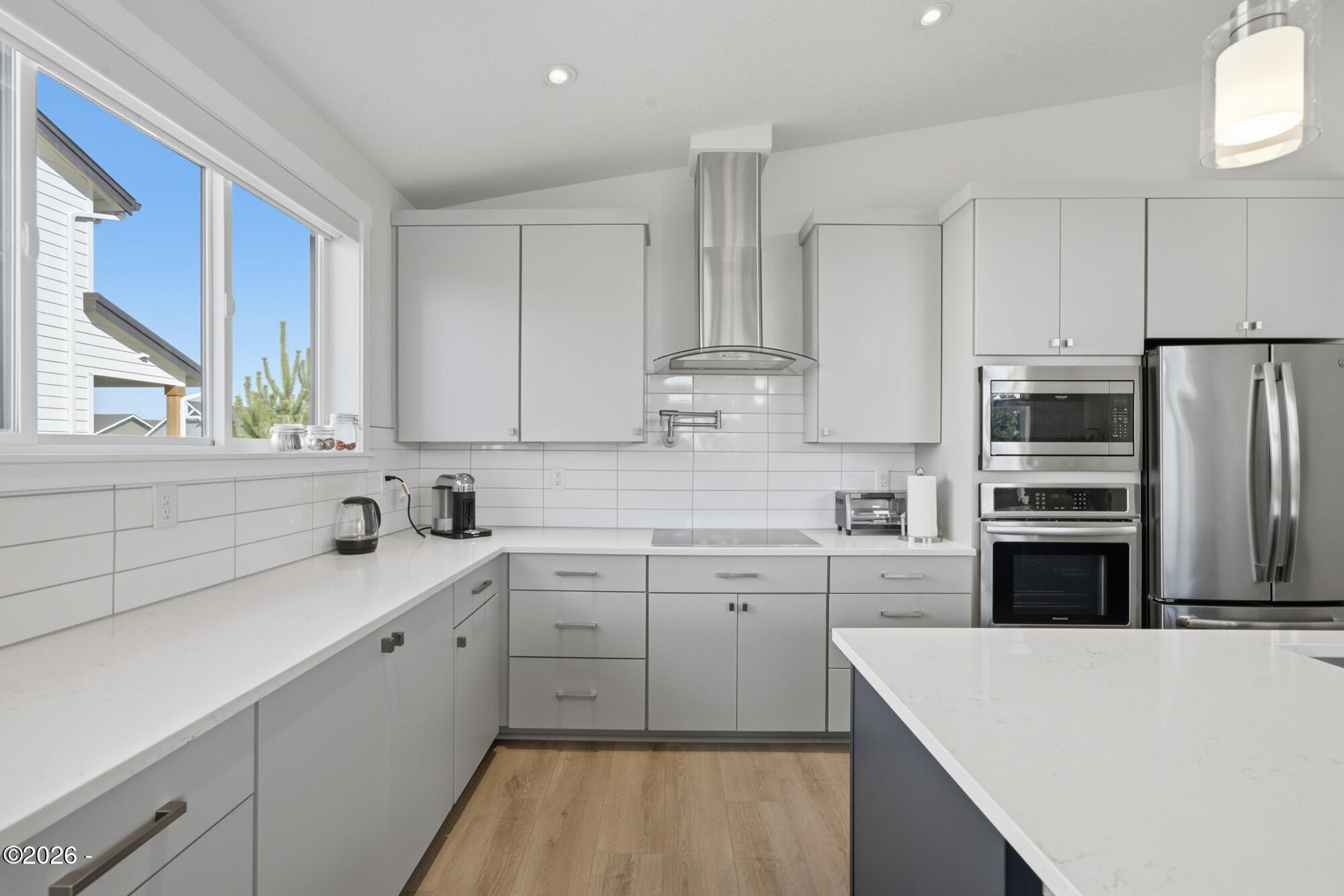 557 Sea View Drive