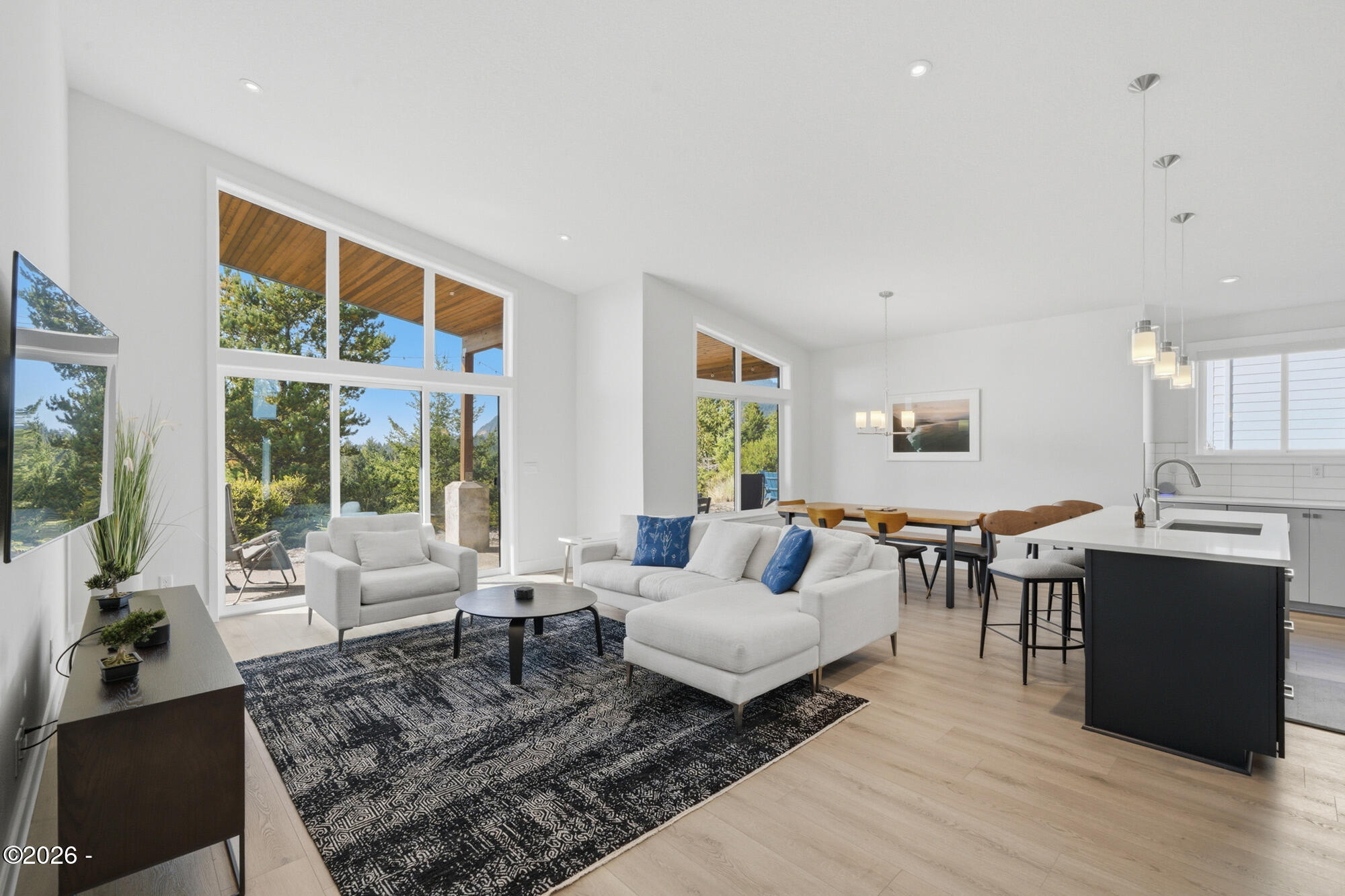 557 Sea View Drive