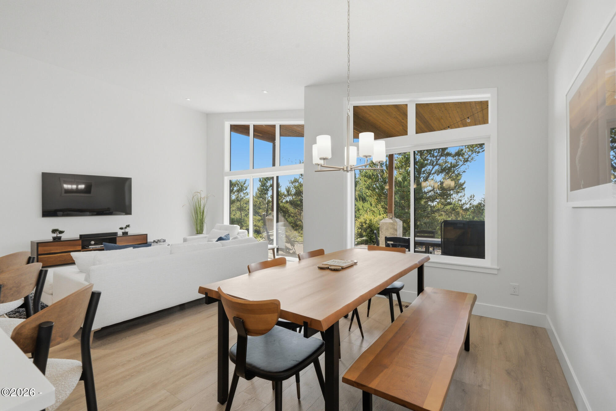 557 Sea View Drive