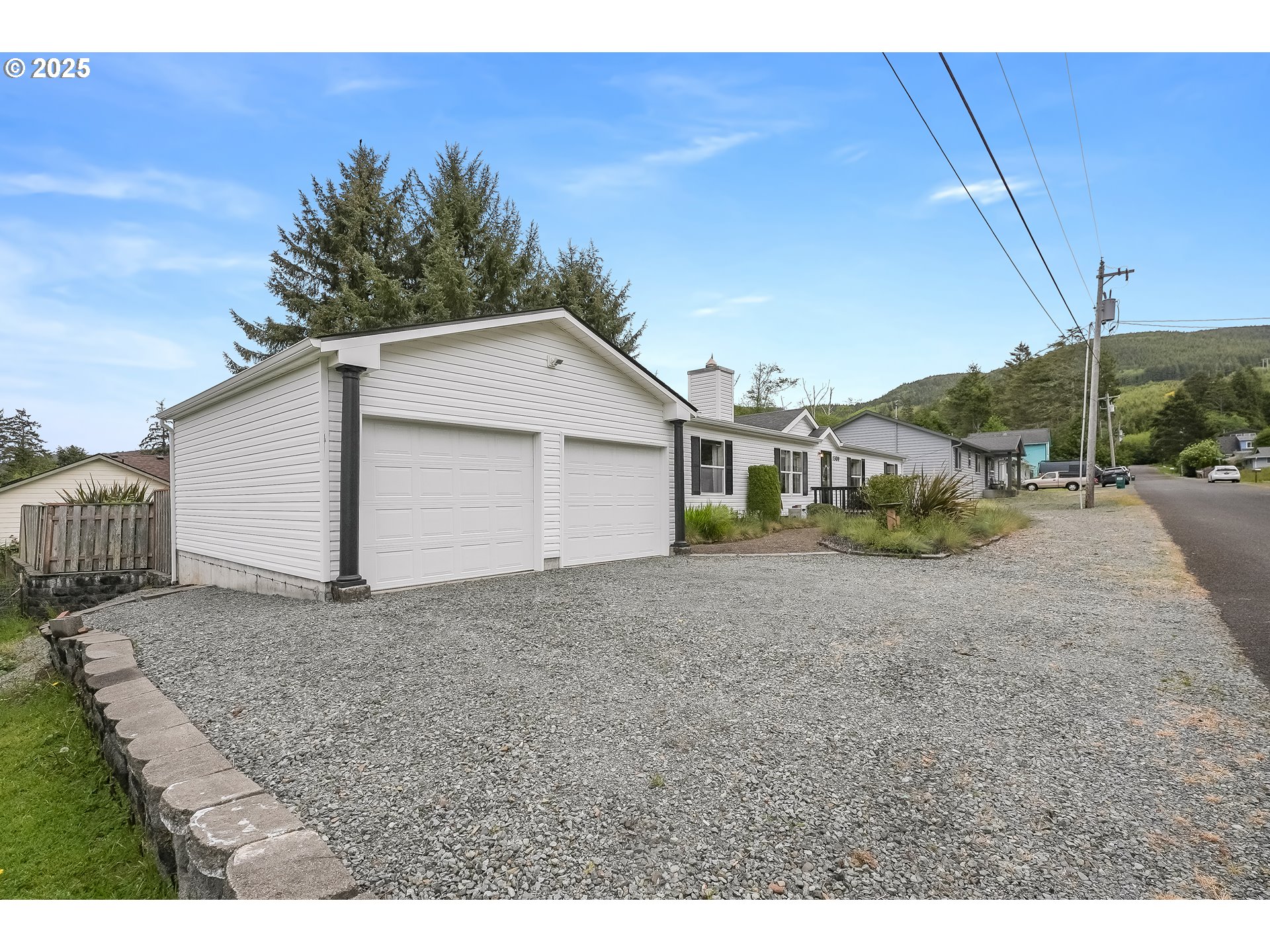 1309 NEHALEM AVE