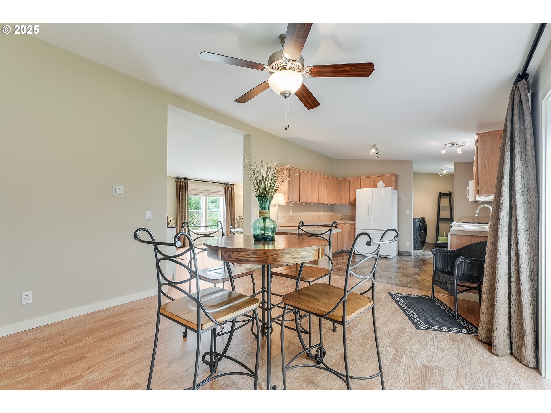 1309 NEHALEM AVE