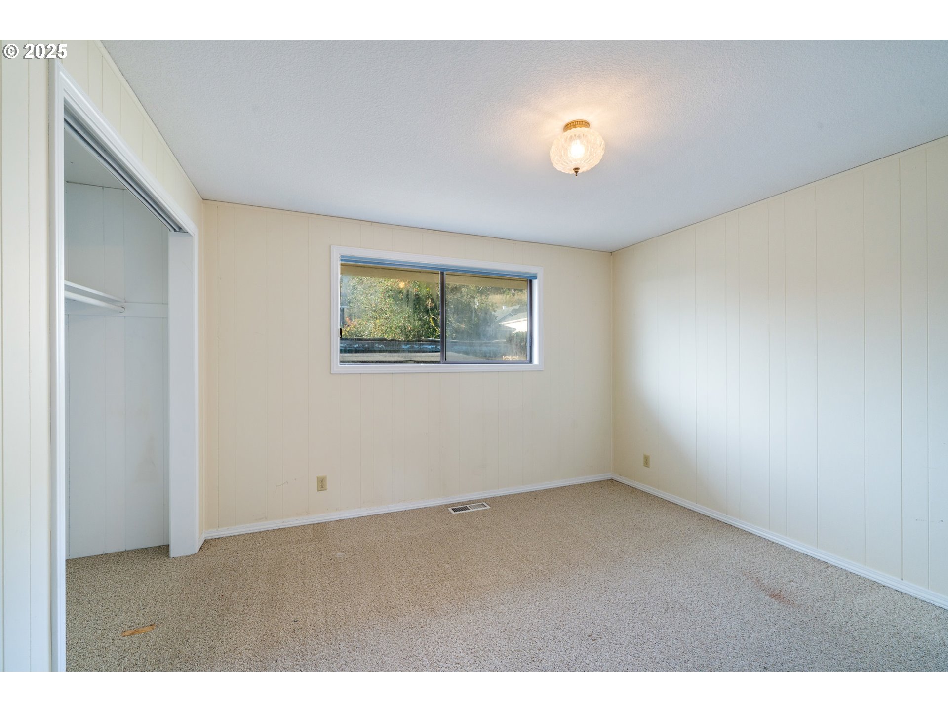402 BIRCH AVE