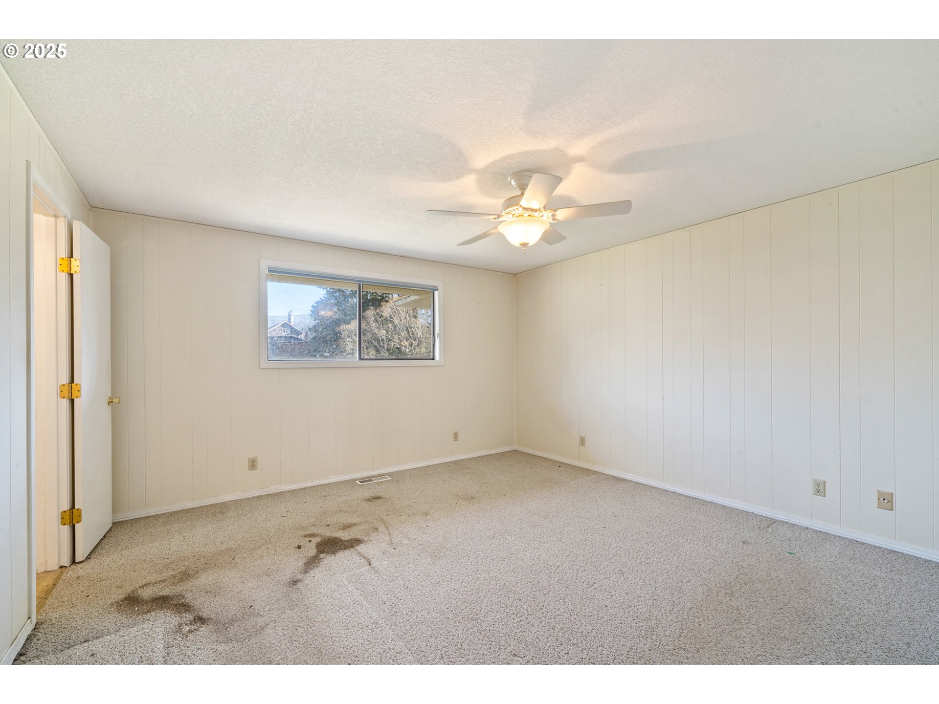 402 BIRCH AVE